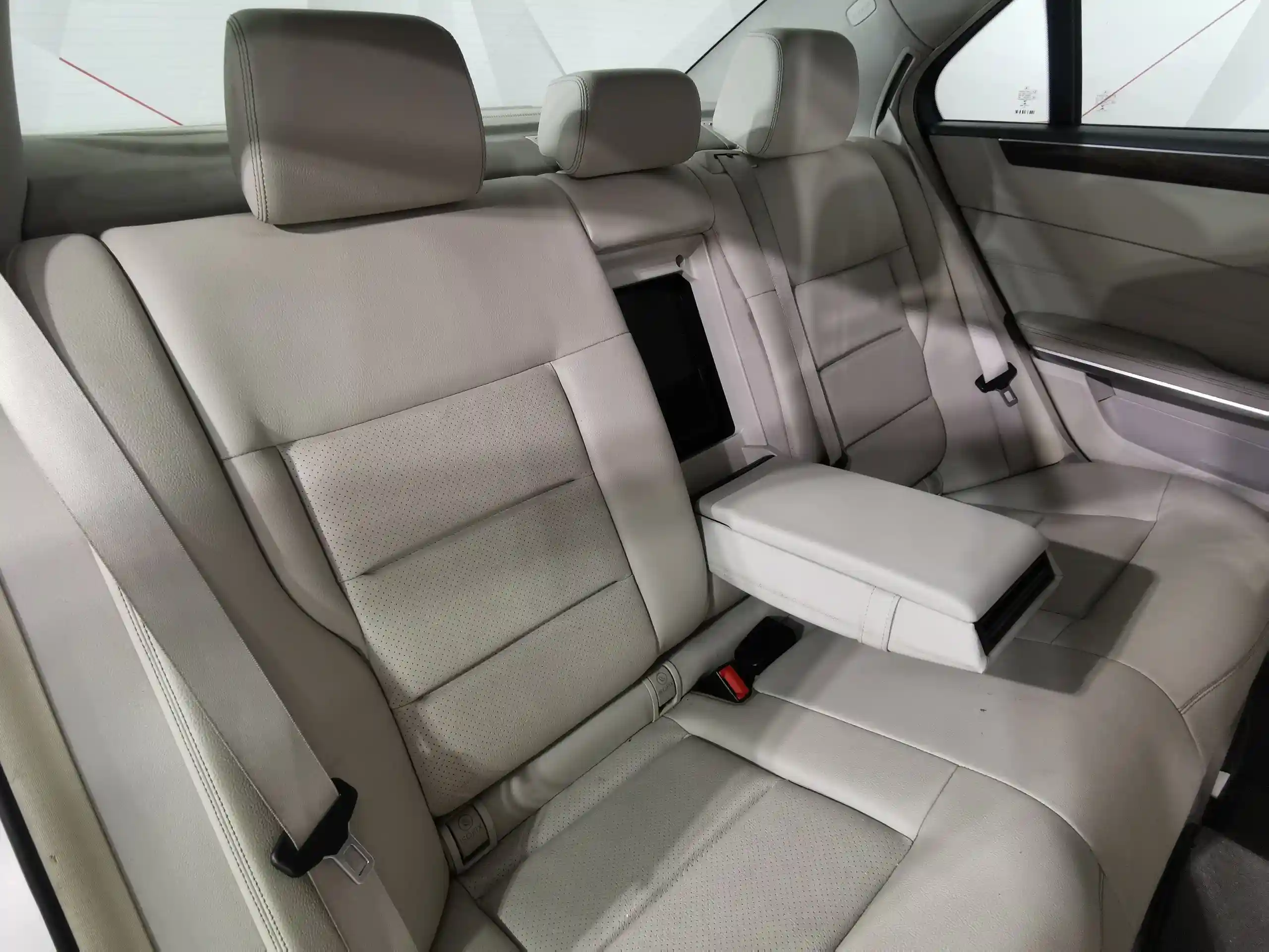 Mercedes-Benz E-Класс 2014