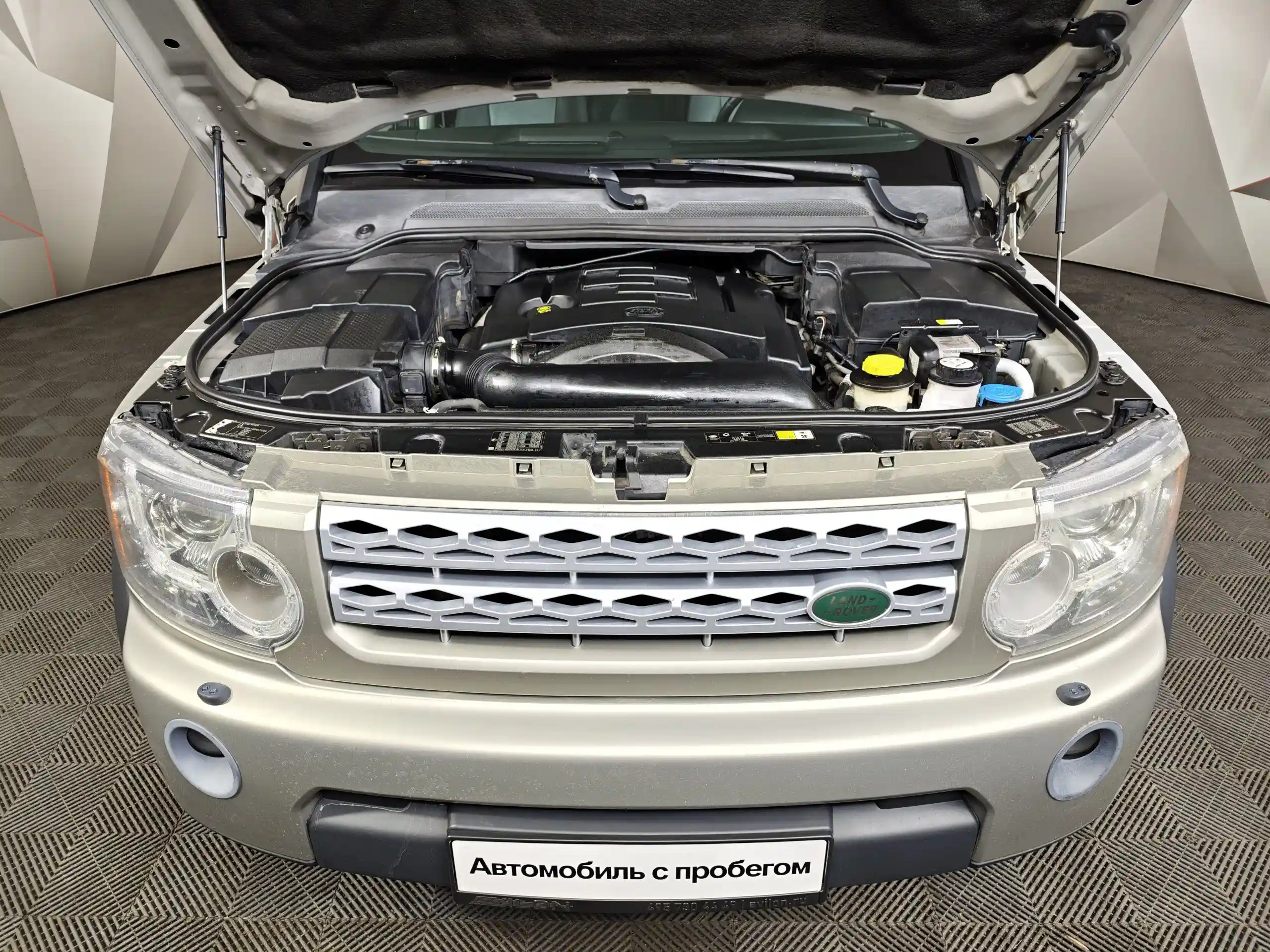 Land Rover Discovery 2011