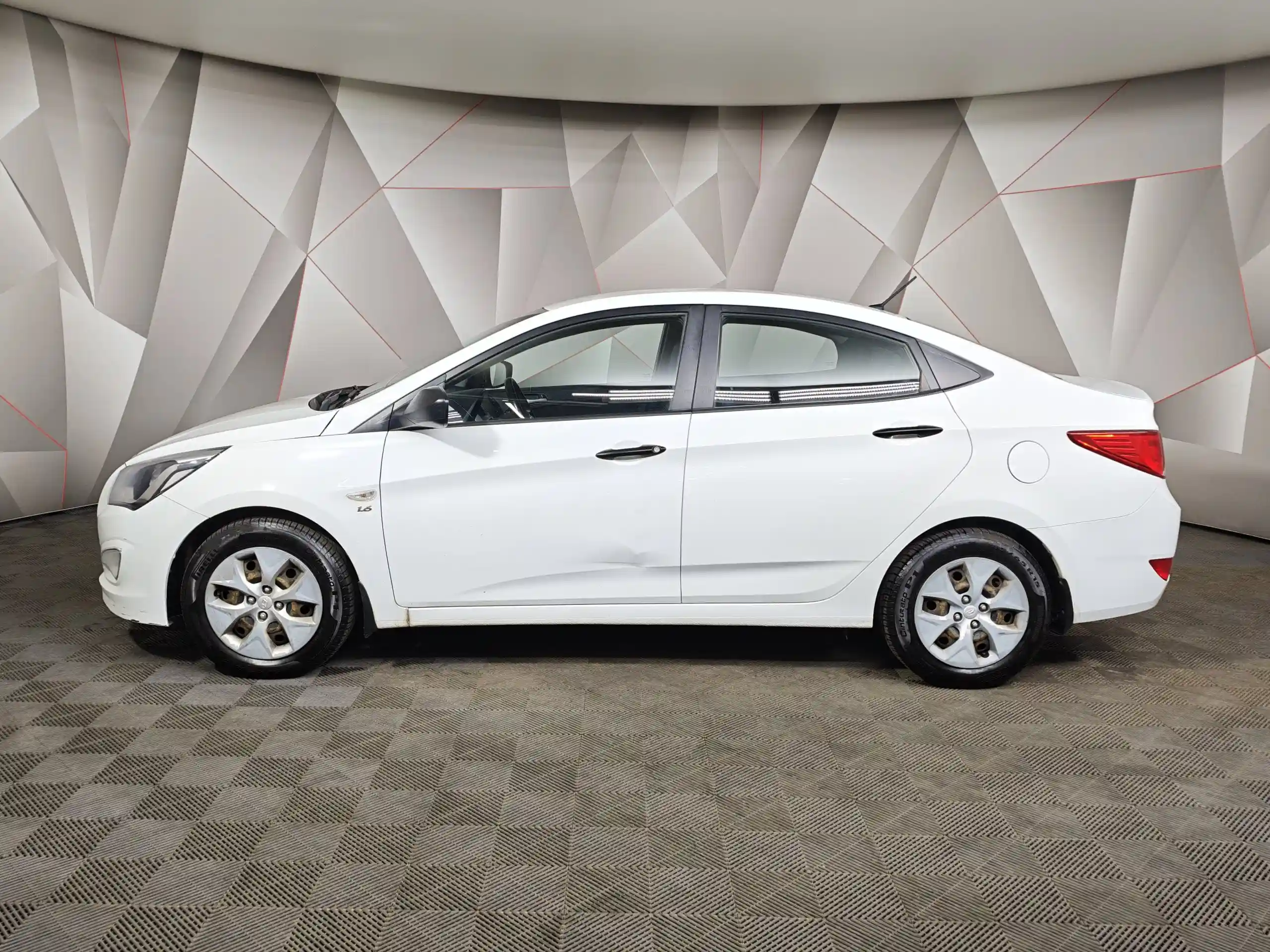Hyundai Solaris 2014