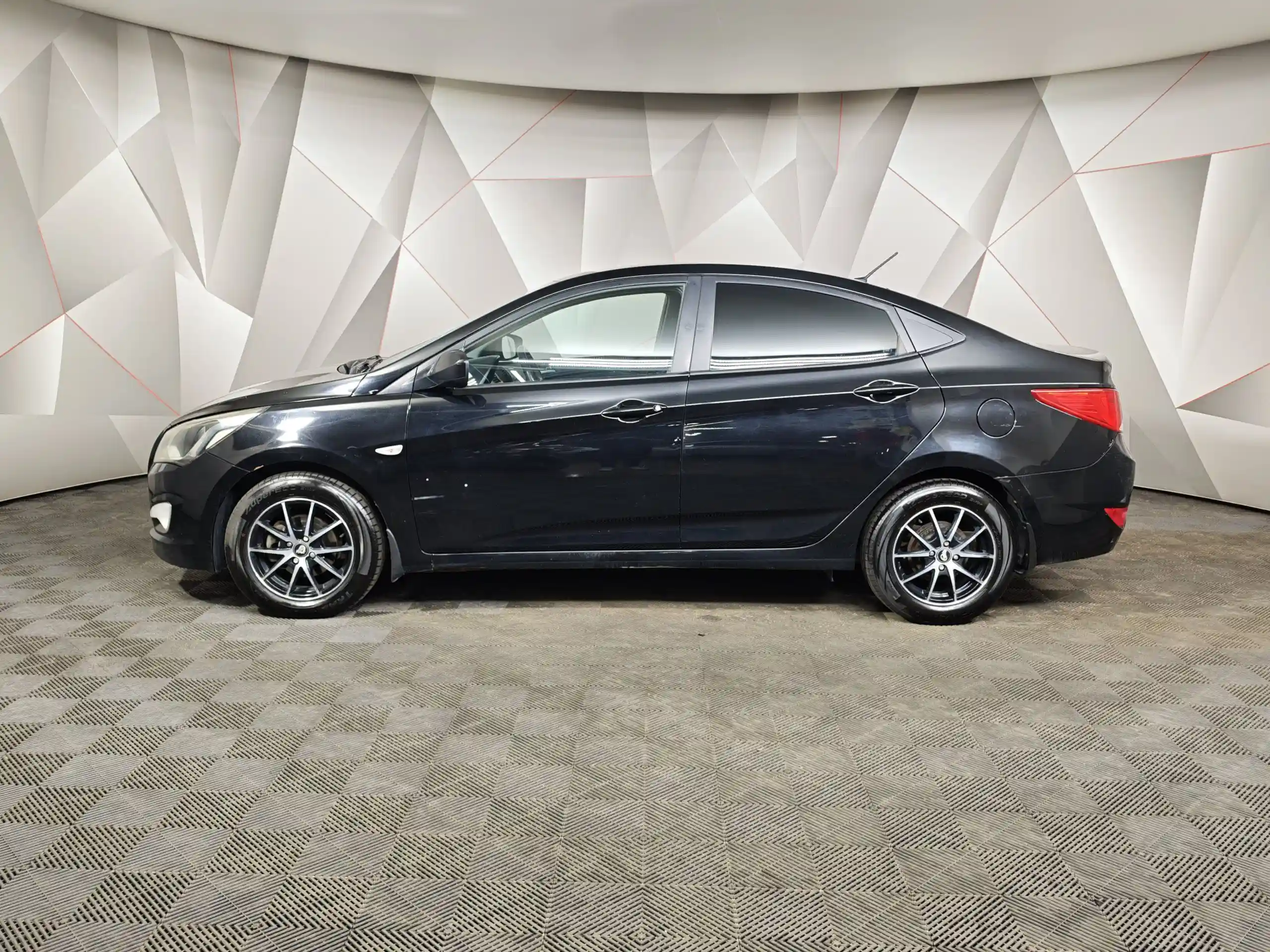 Hyundai Solaris 2016