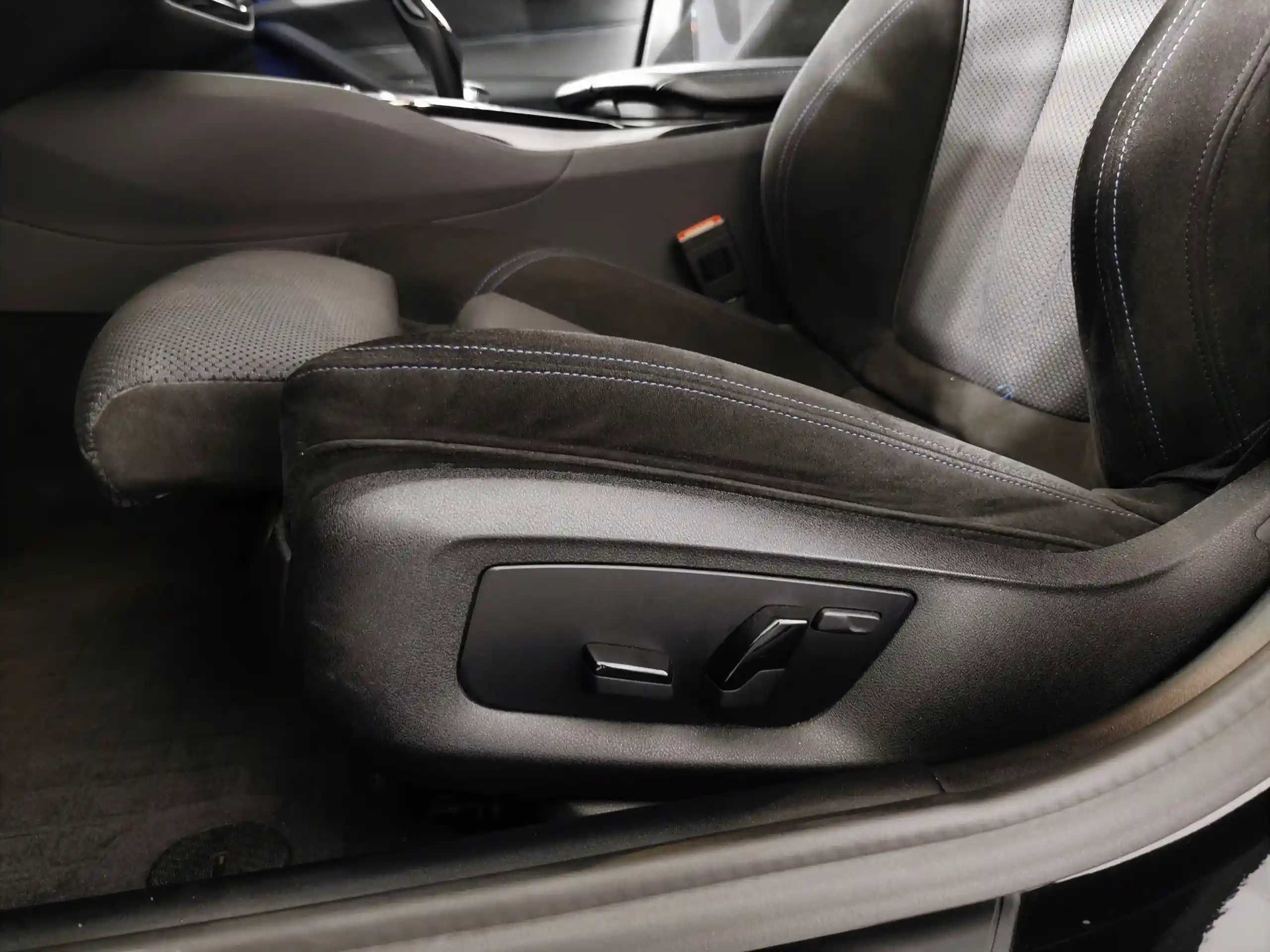 BMW 5 серия 2020