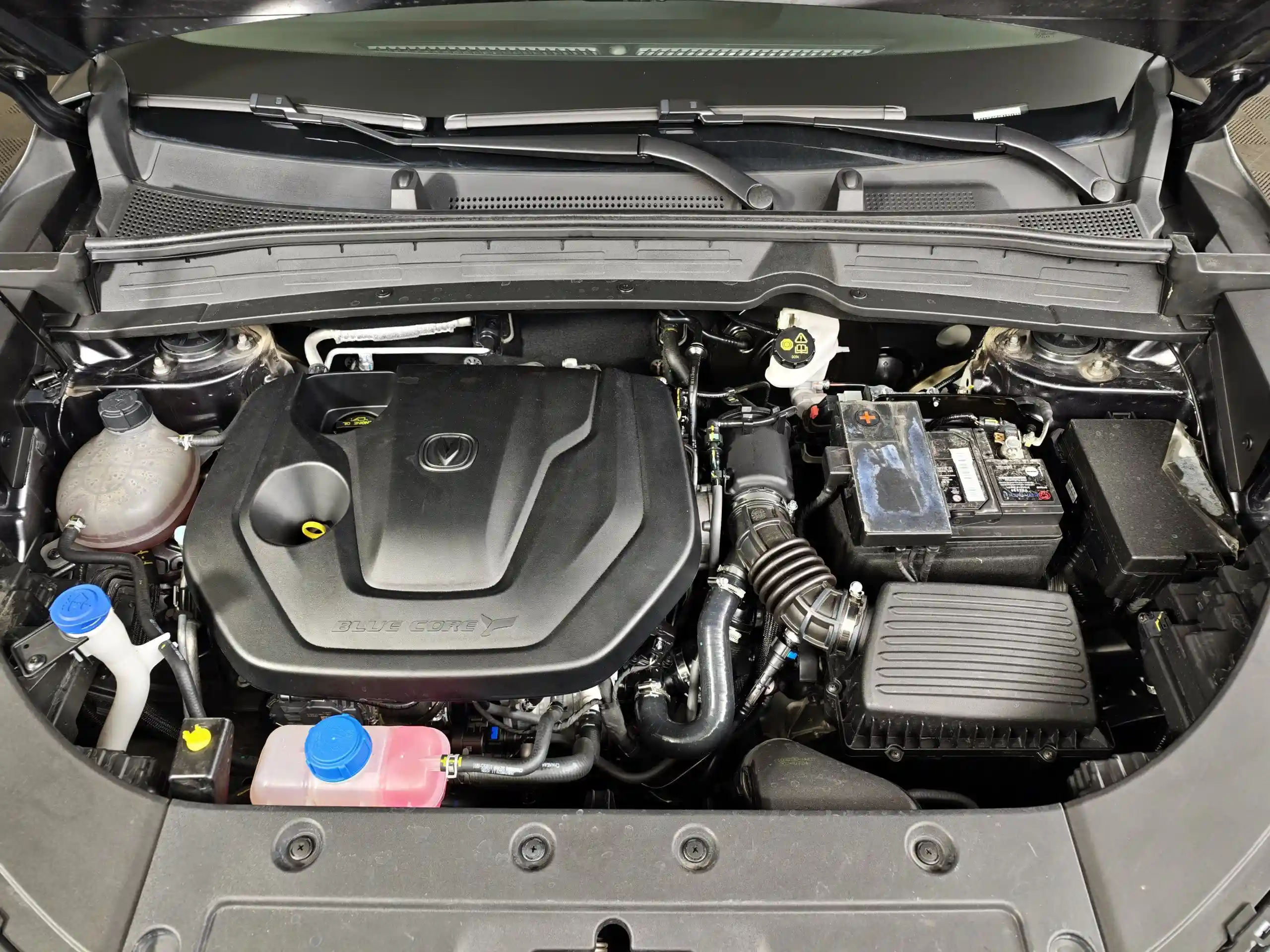 Changan UNI-S 2024