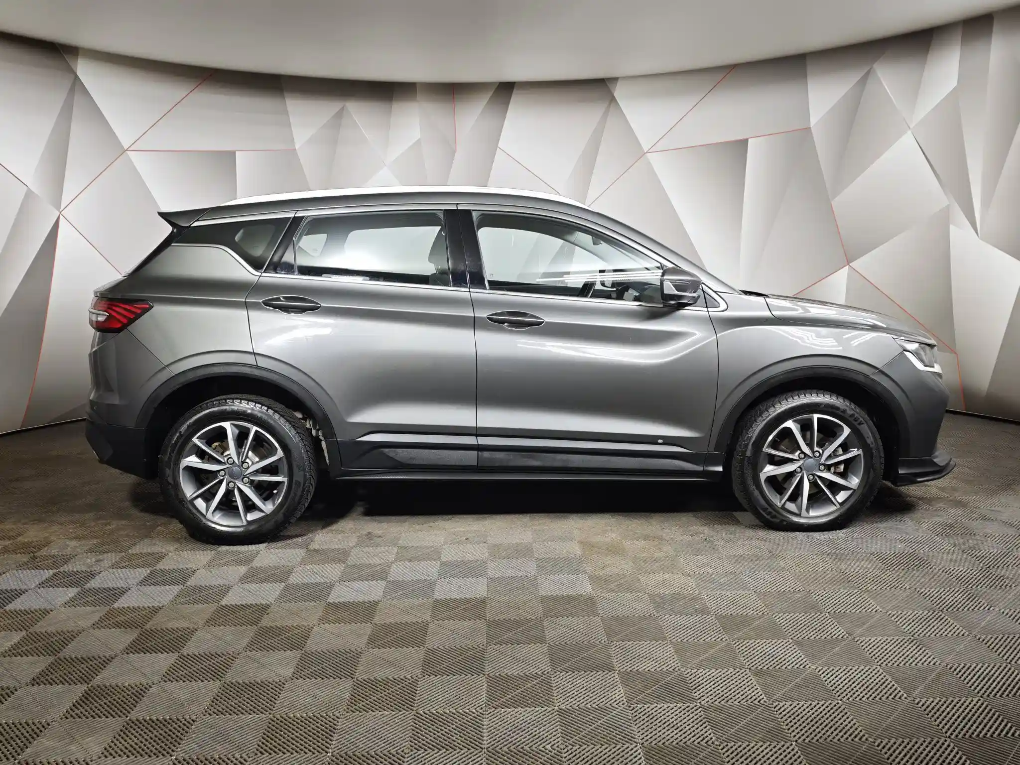 Geely Coolray 2022