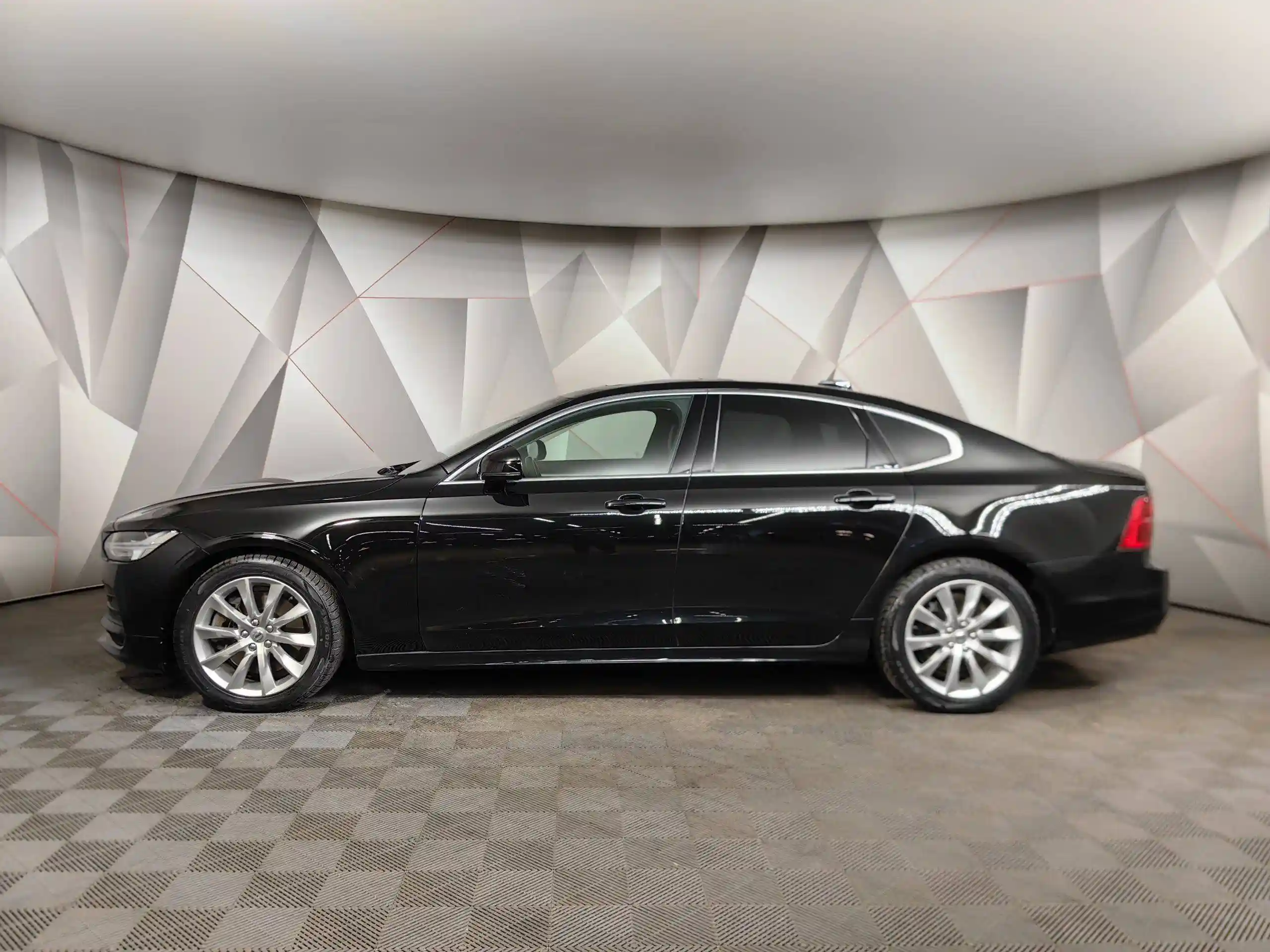 Volvo S90 2019