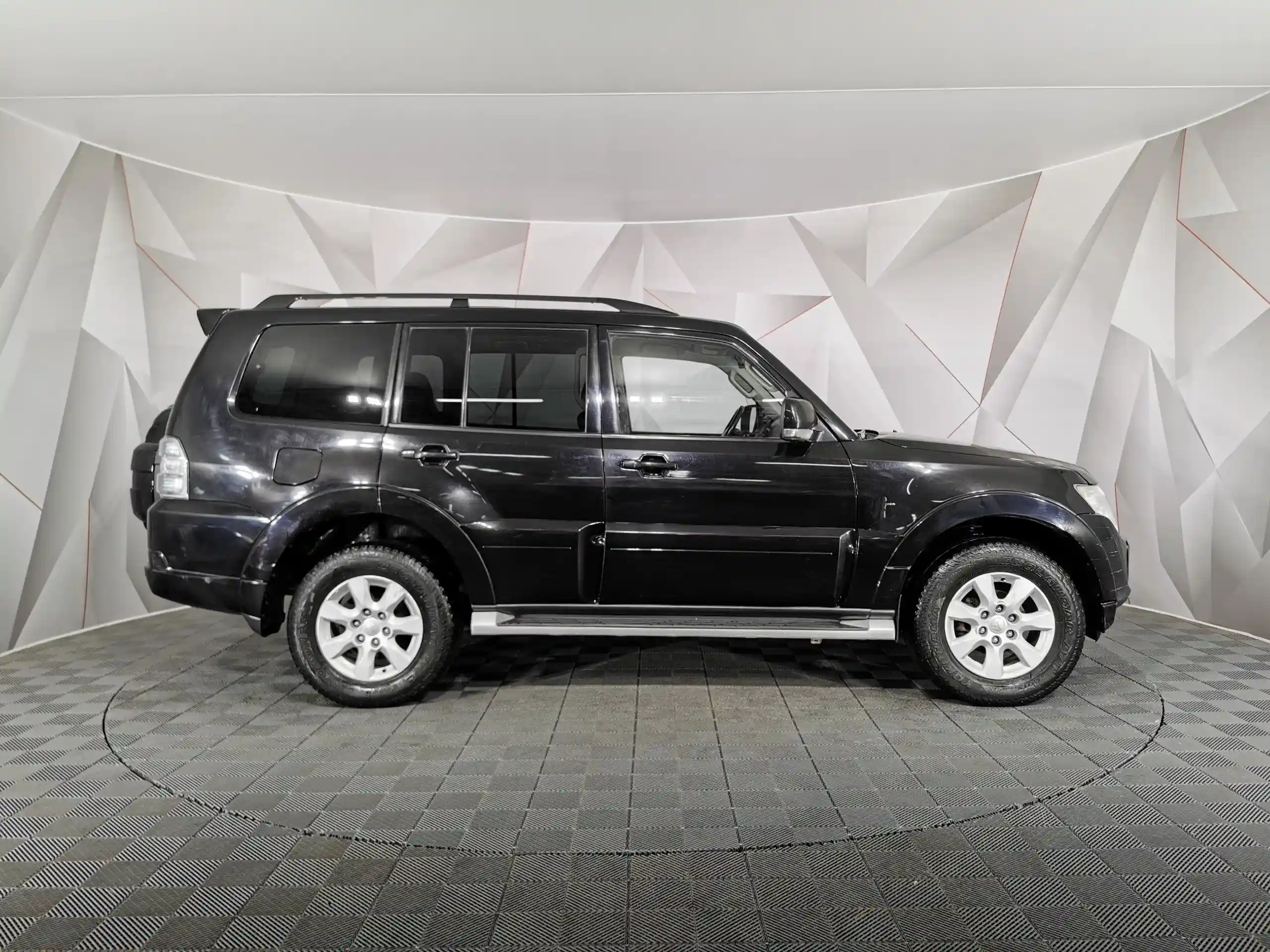 Mitsubishi Pajero 2012