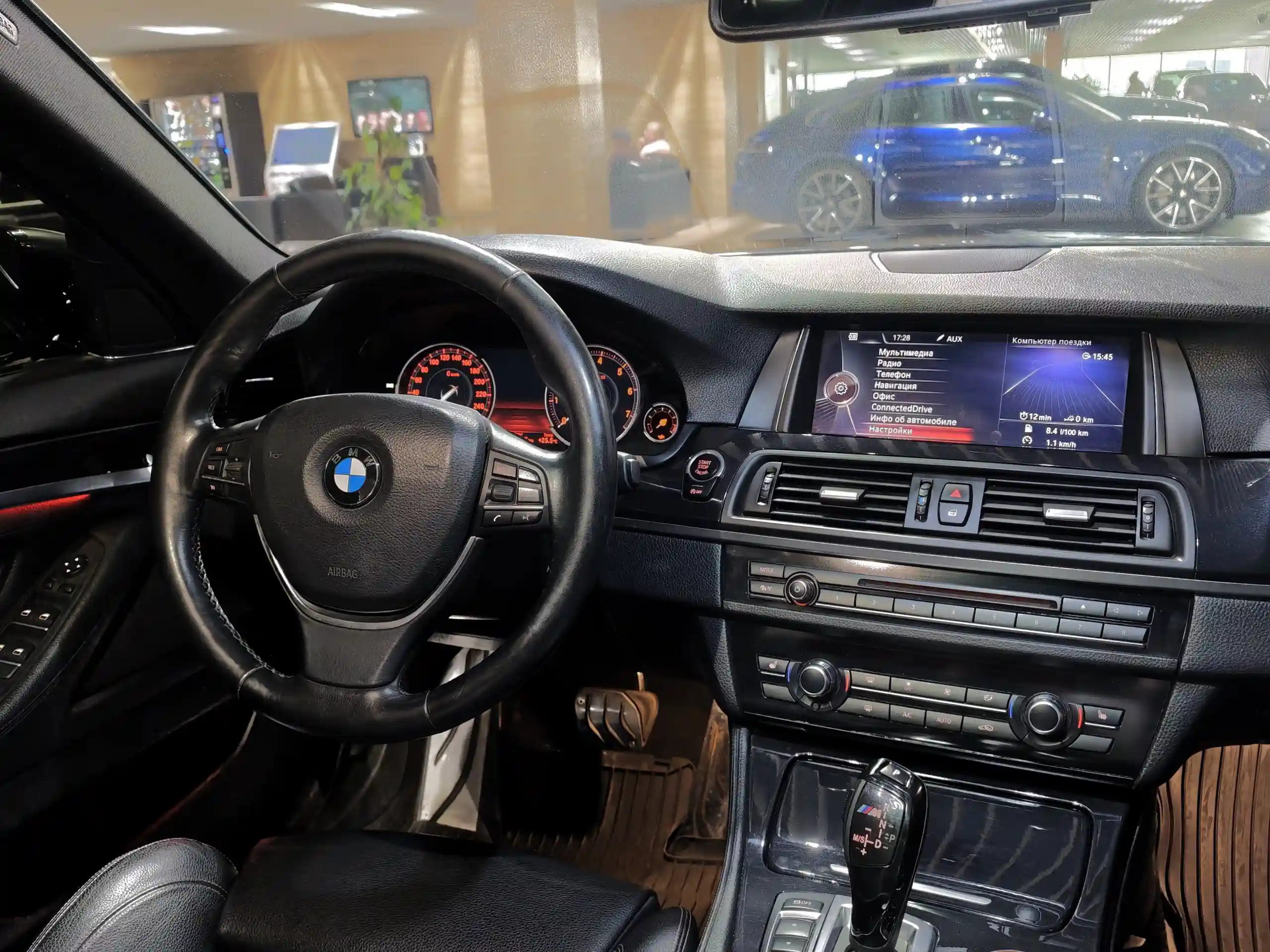 BMW 5 серия 2015