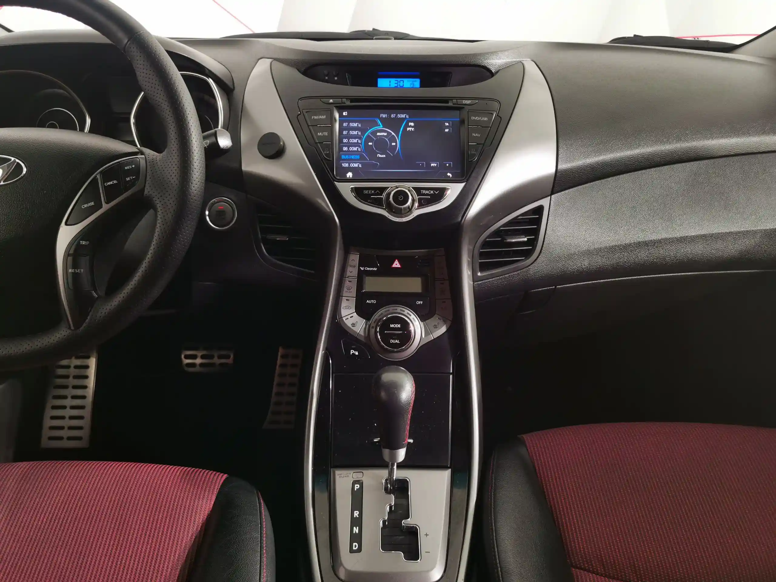 Hyundai Elantra 2012