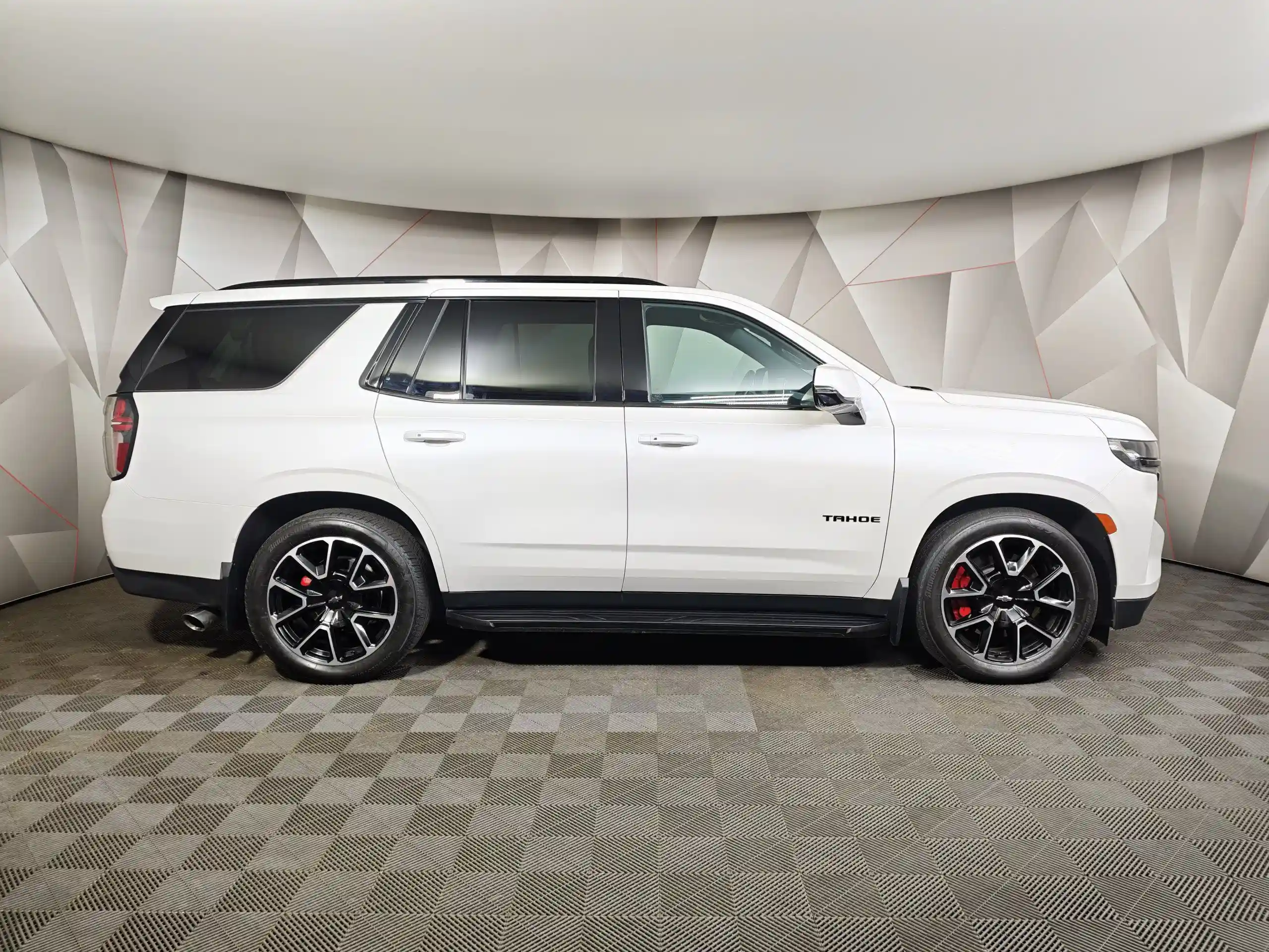 Chevrolet Tahoe 2021