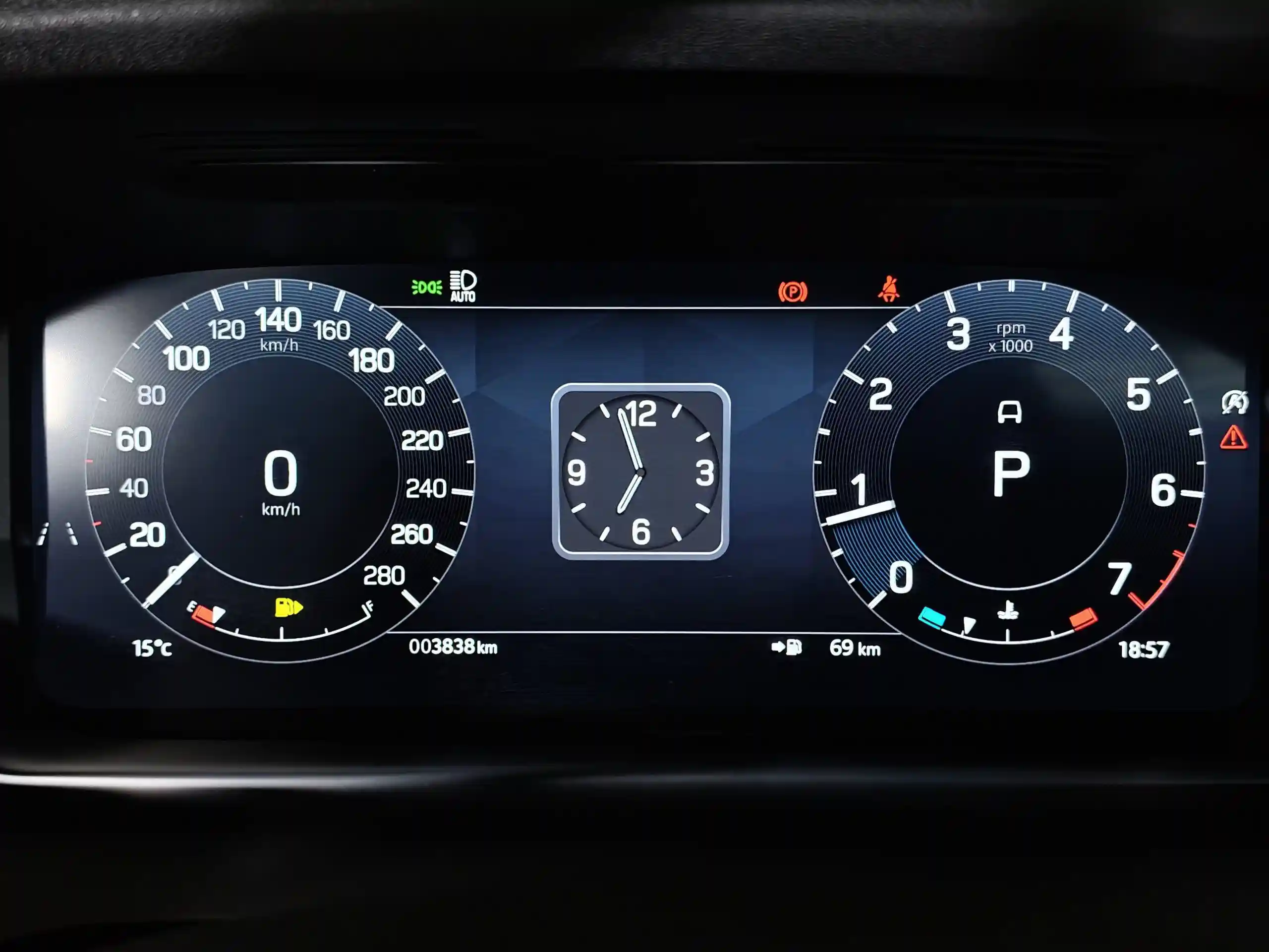 Land Rover Discovery Sport 2024