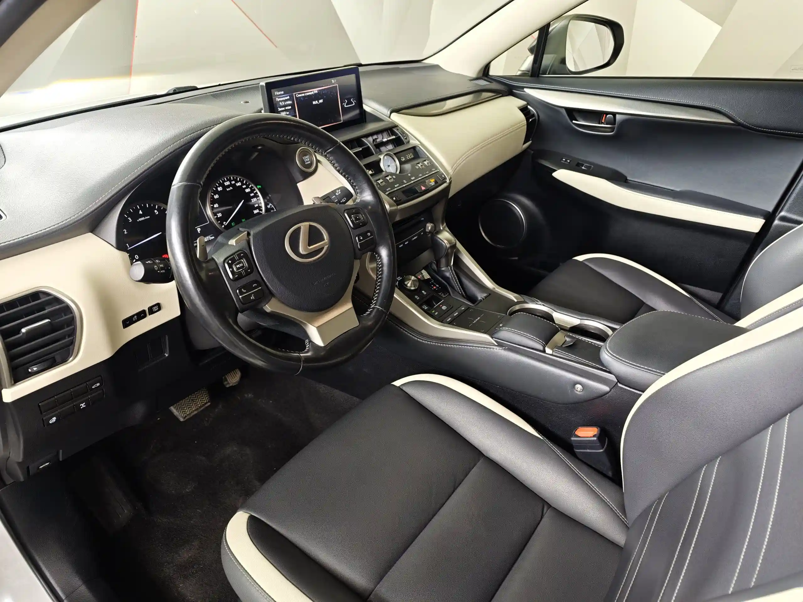 Lexus NX 2019