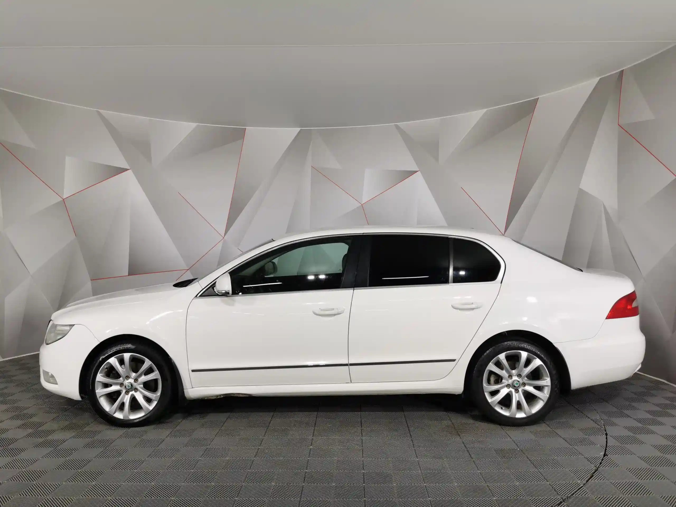 Skoda Superb 2011