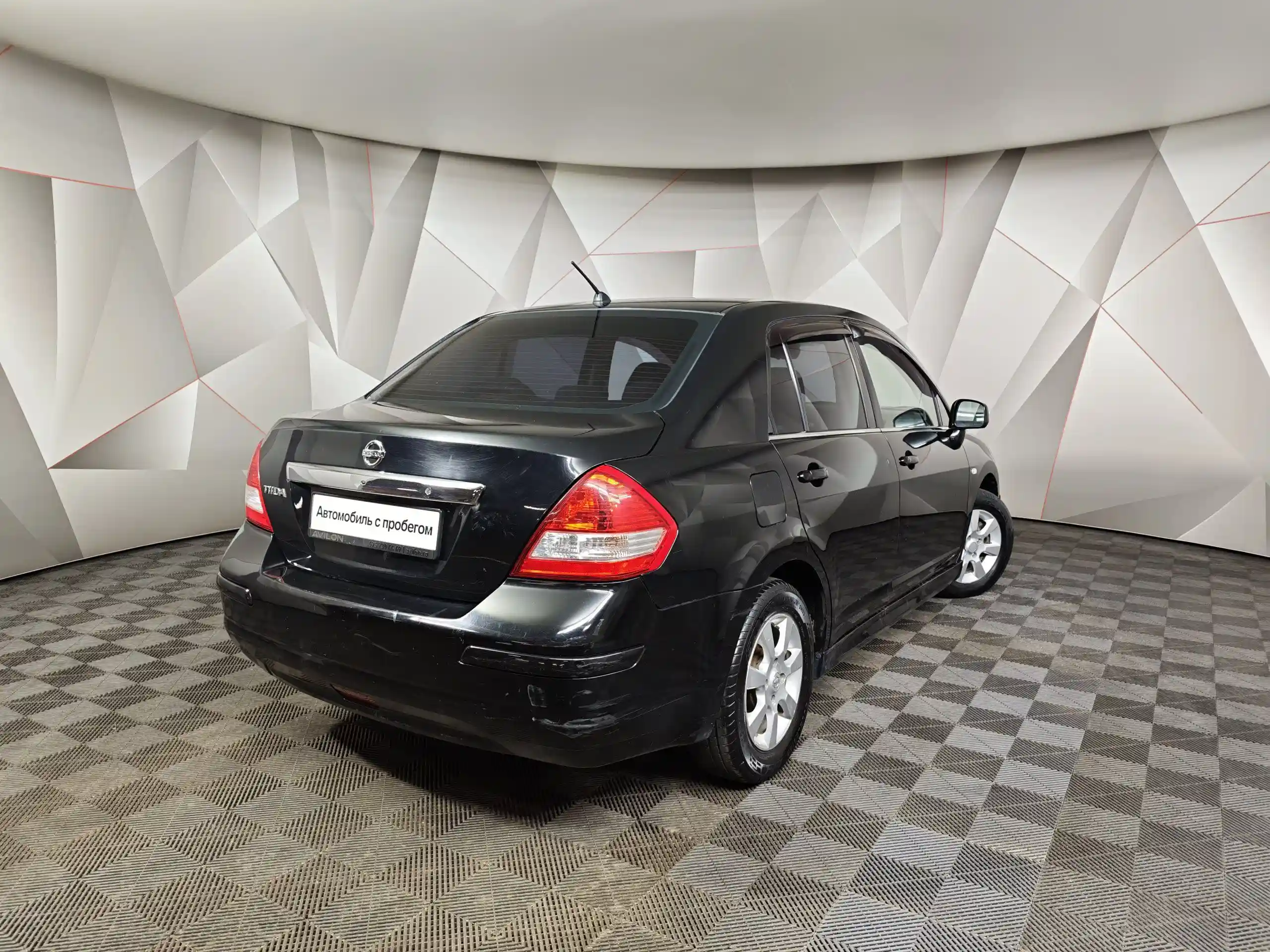 Nissan Tiida 2010