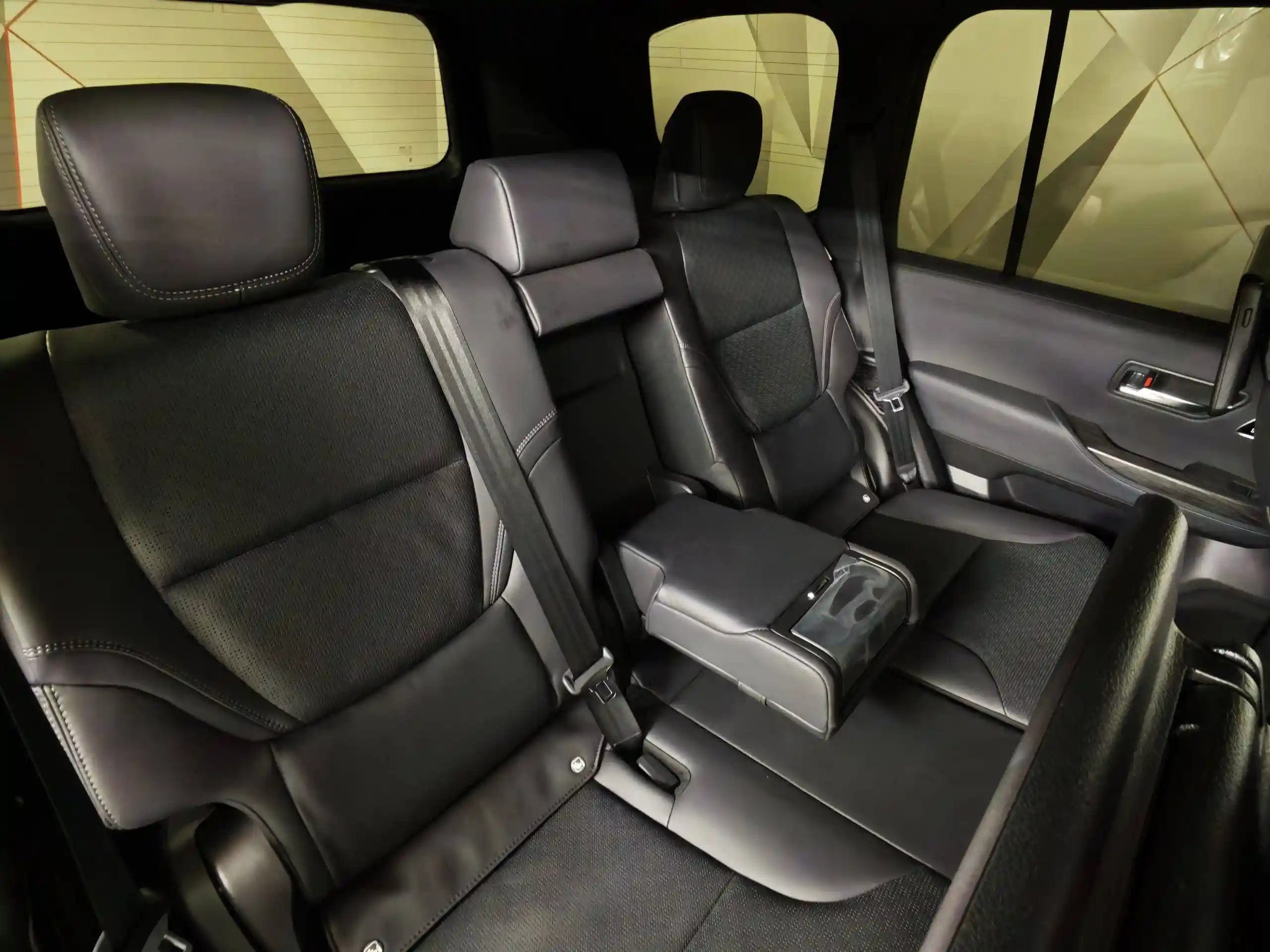 Toyota Land Cruiser 2023