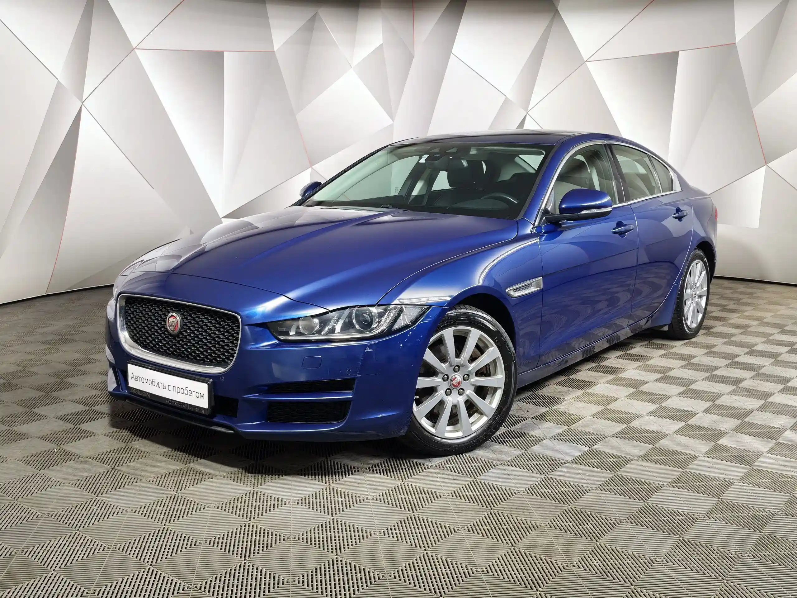 Jaguar XE 2015