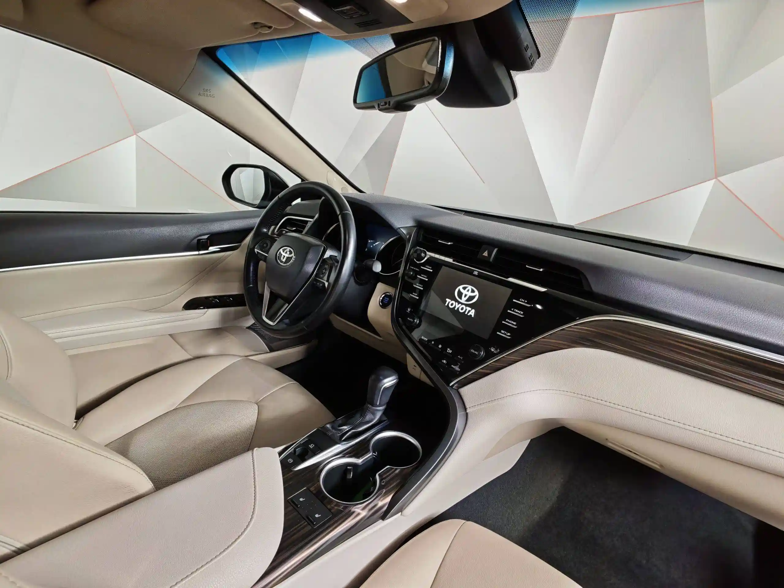 Toyota Camry 2021