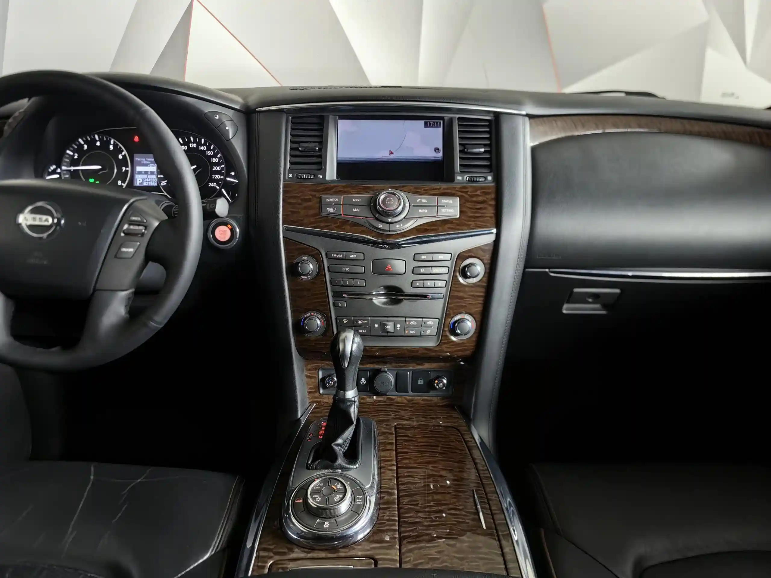 Nissan Patrol 2012