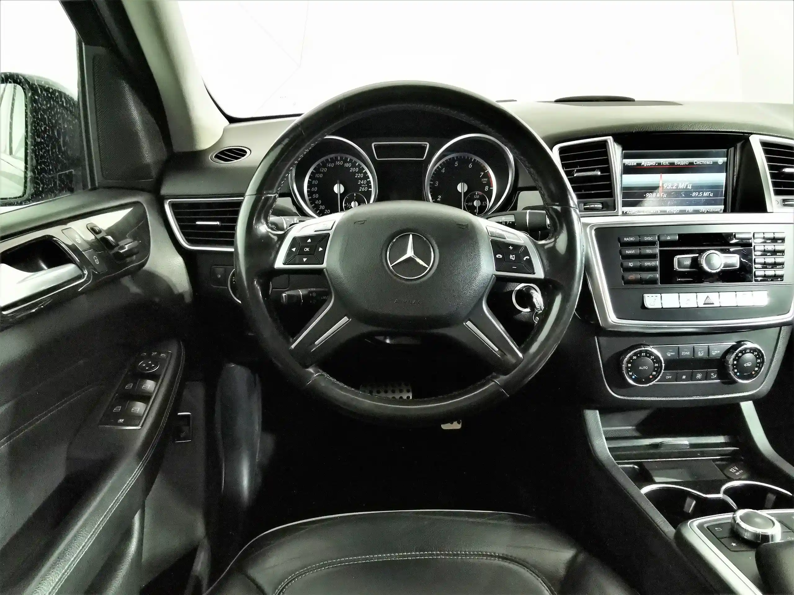 Mercedes-Benz M-Класс 2013