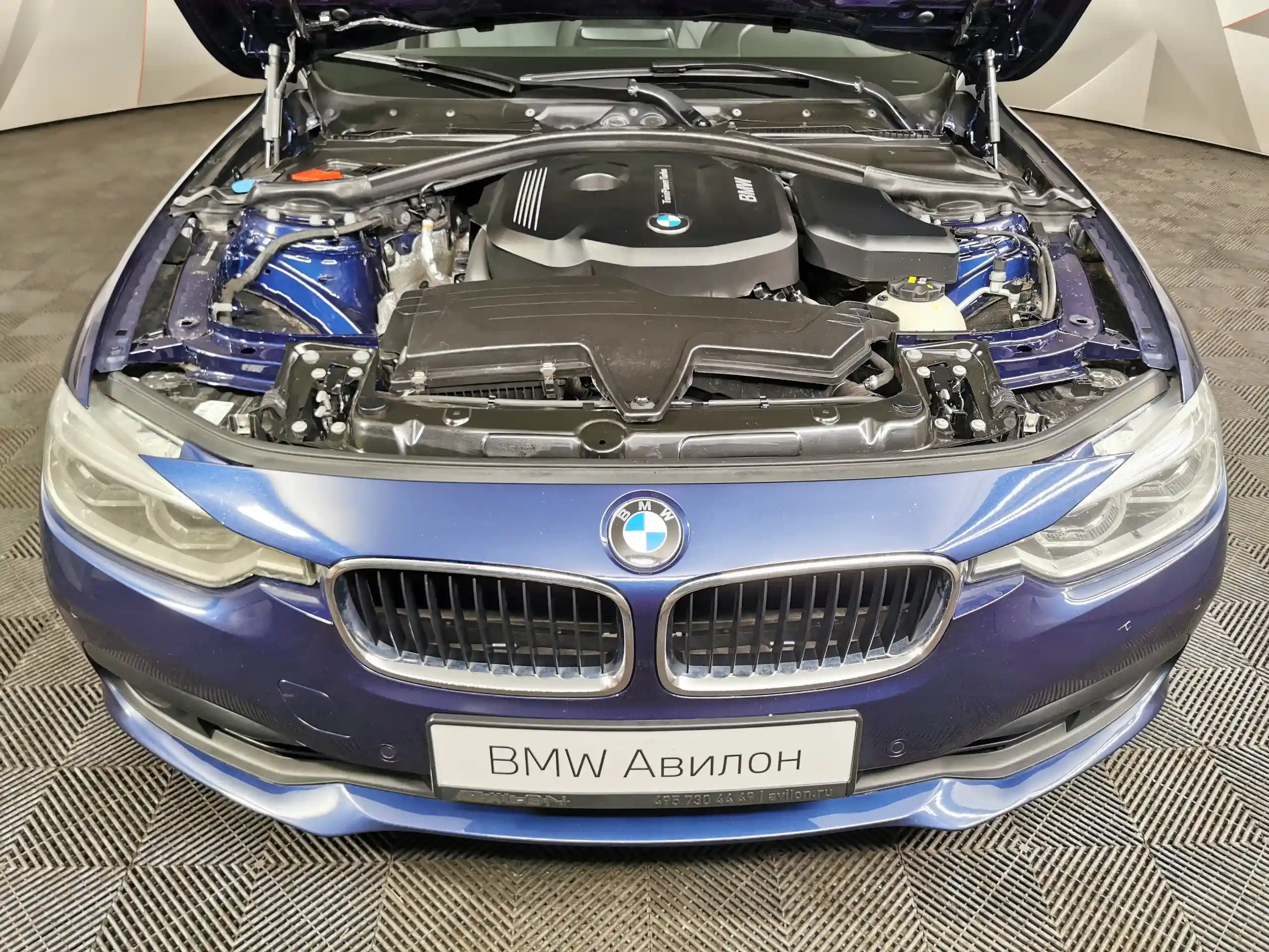 BMW 3 серия 2018