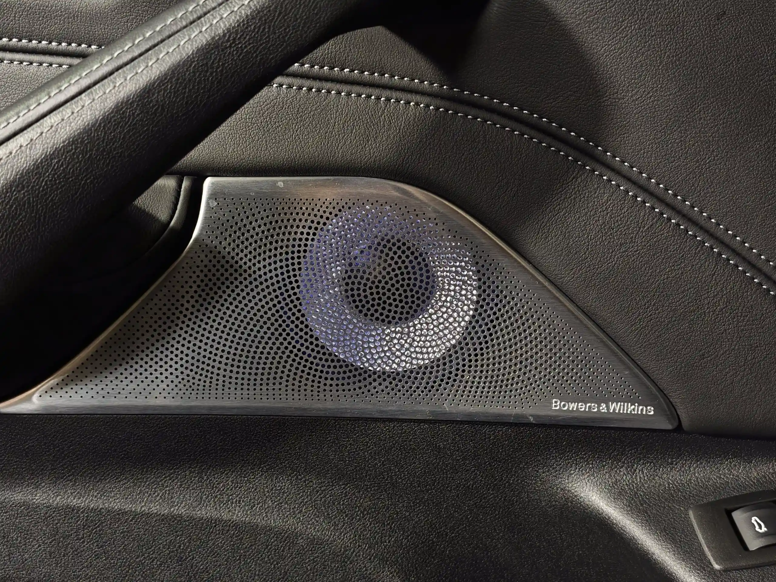 BMW M5 2022