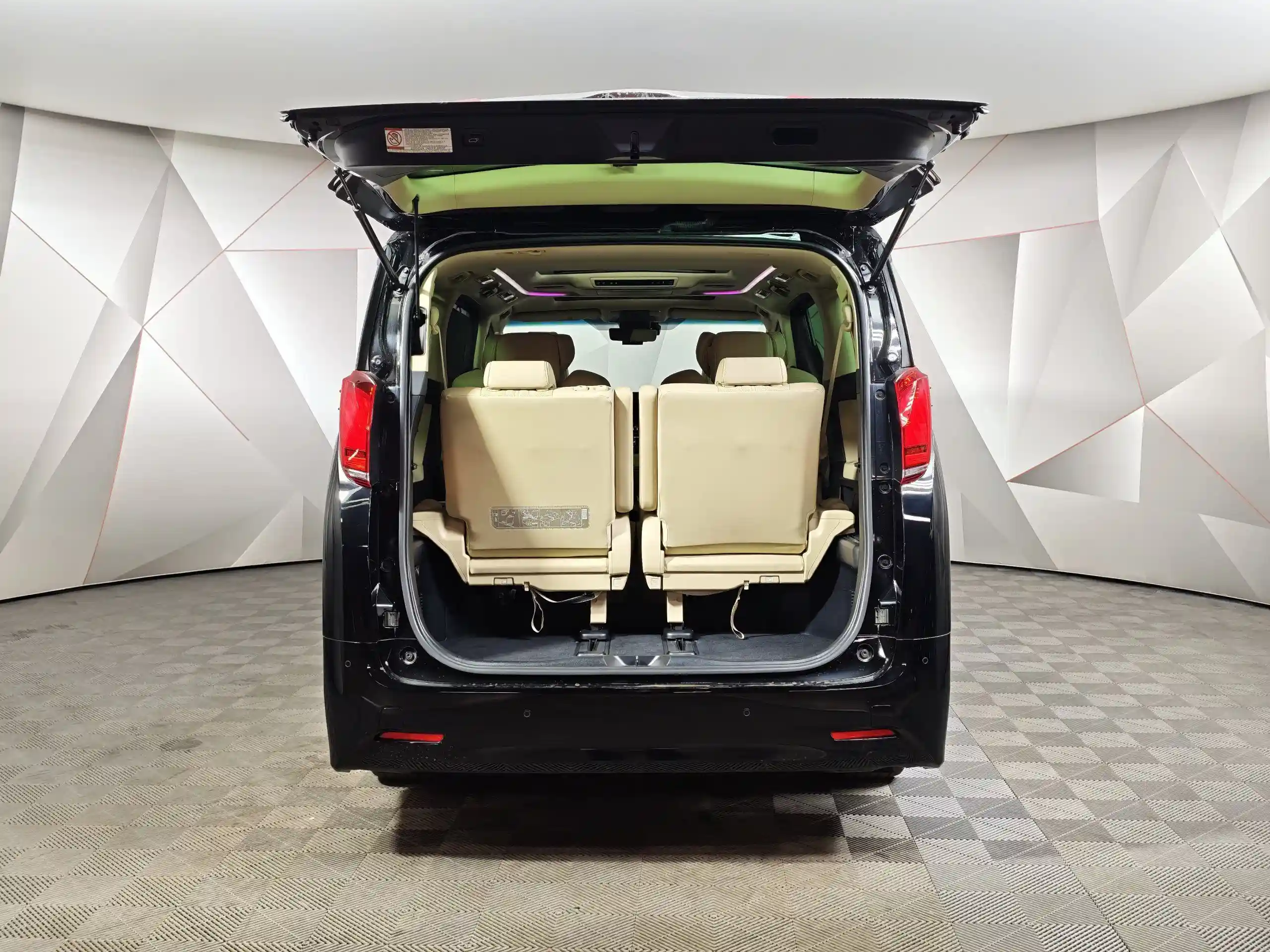 Toyota Alphard 2021