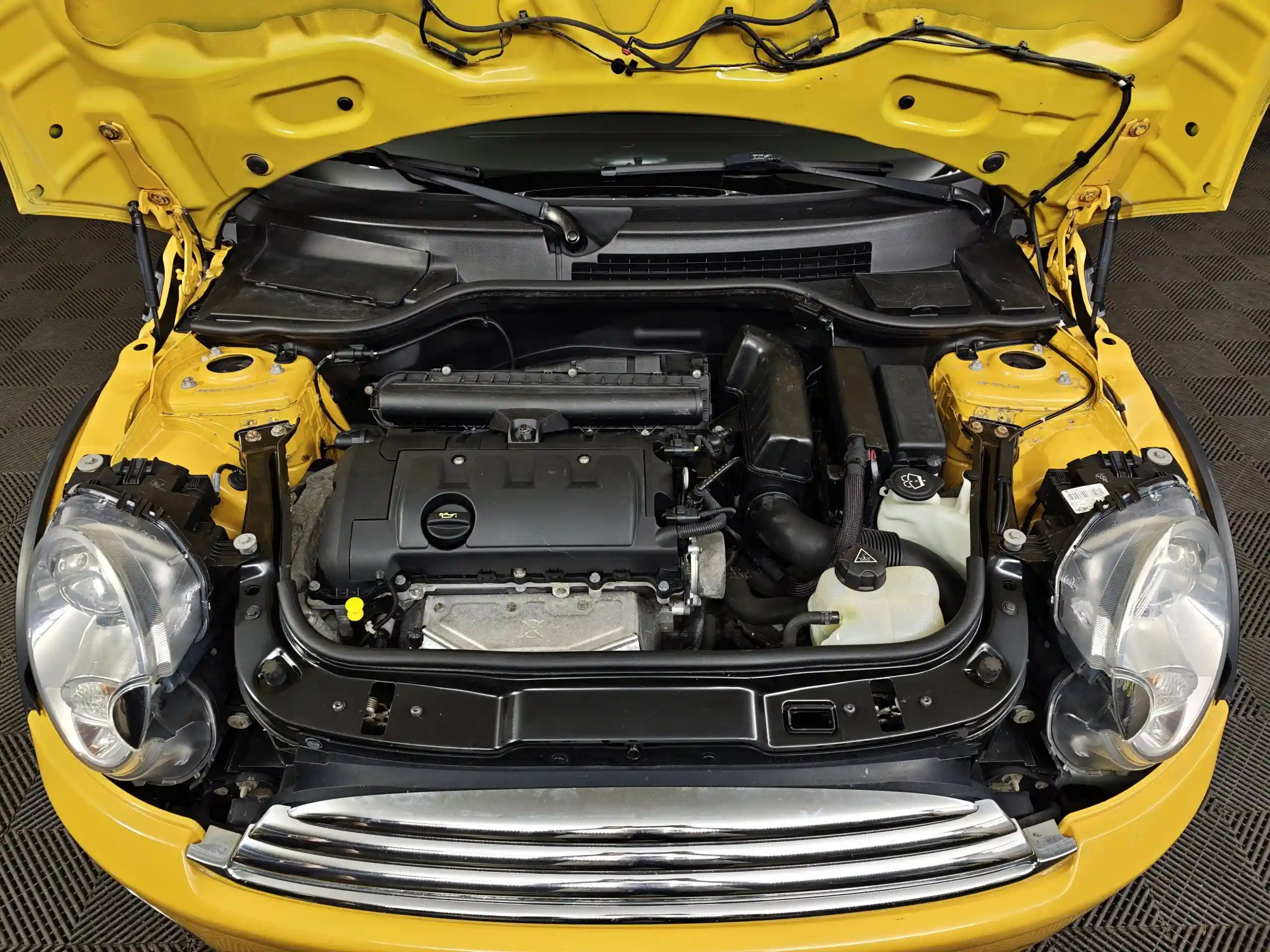 MINI Hatch 2008
