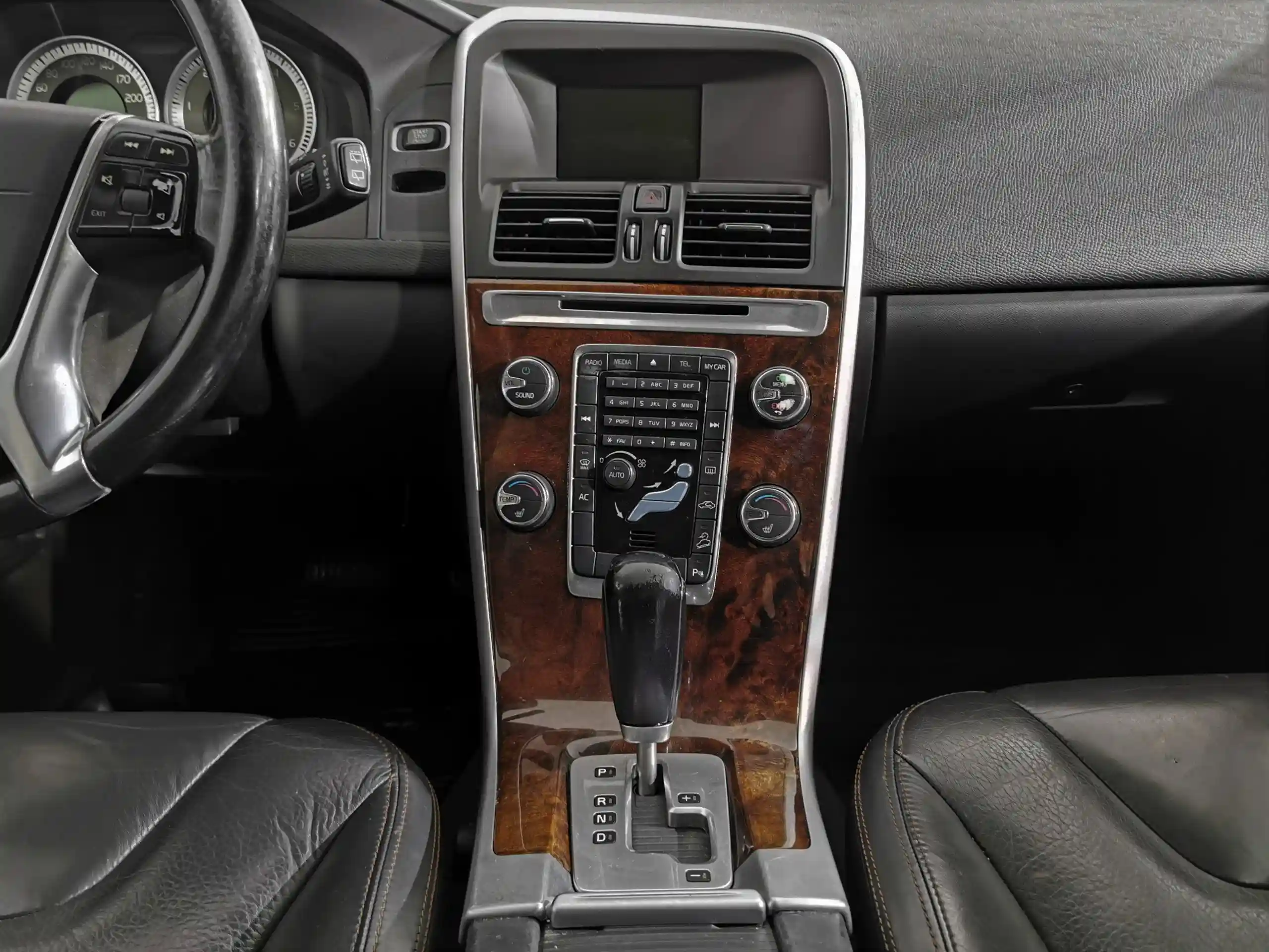 Volvo XC60 2011