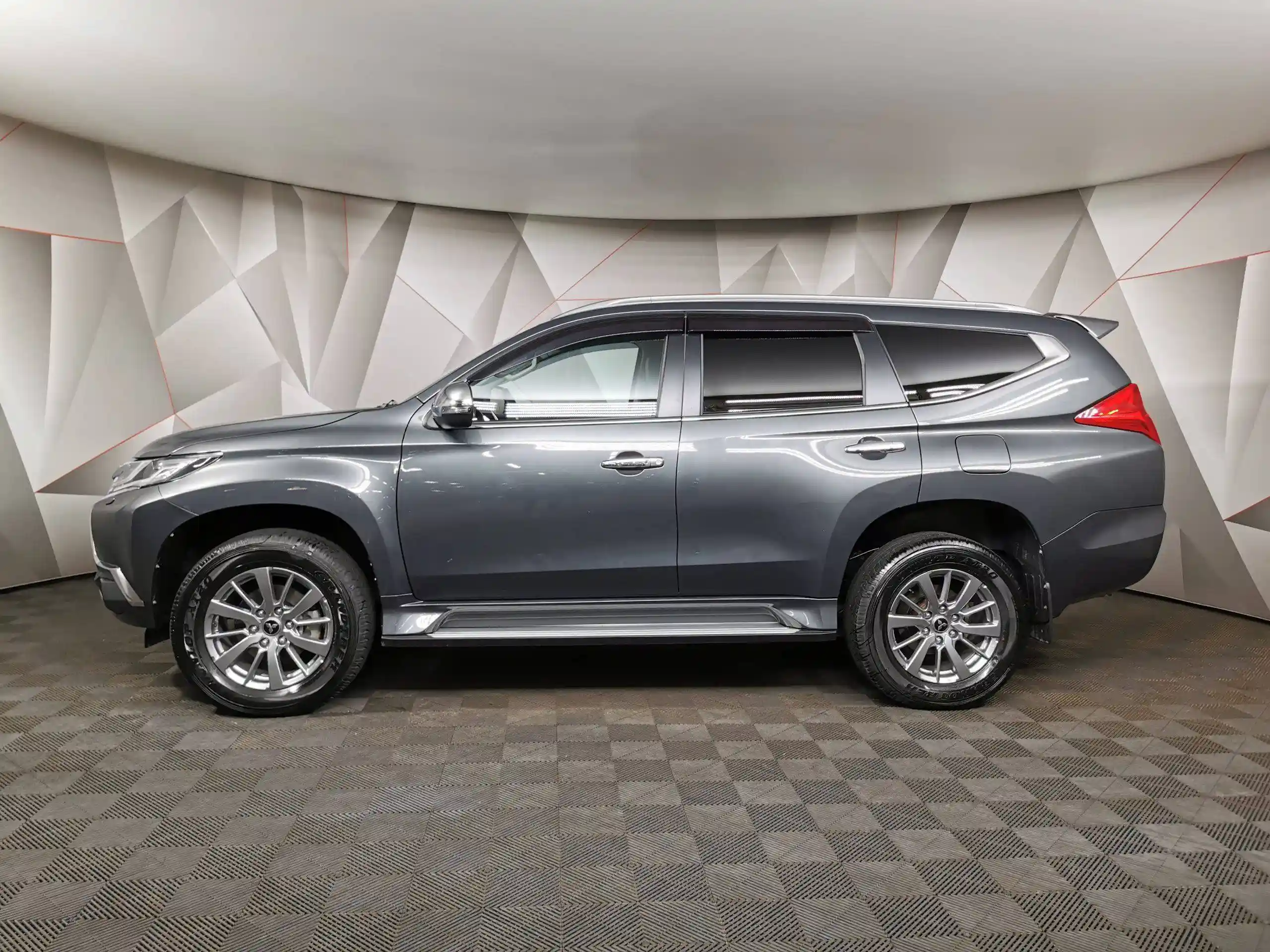 Mitsubishi Pajero Sport 2019