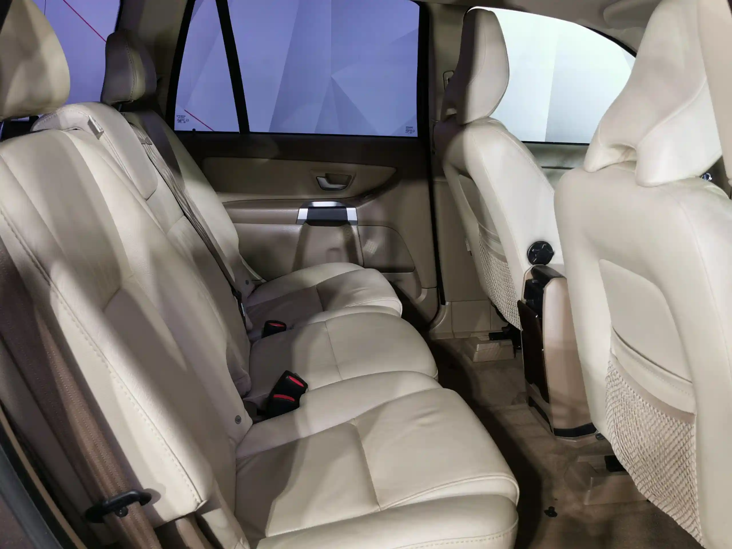 Volvo XC90 2011