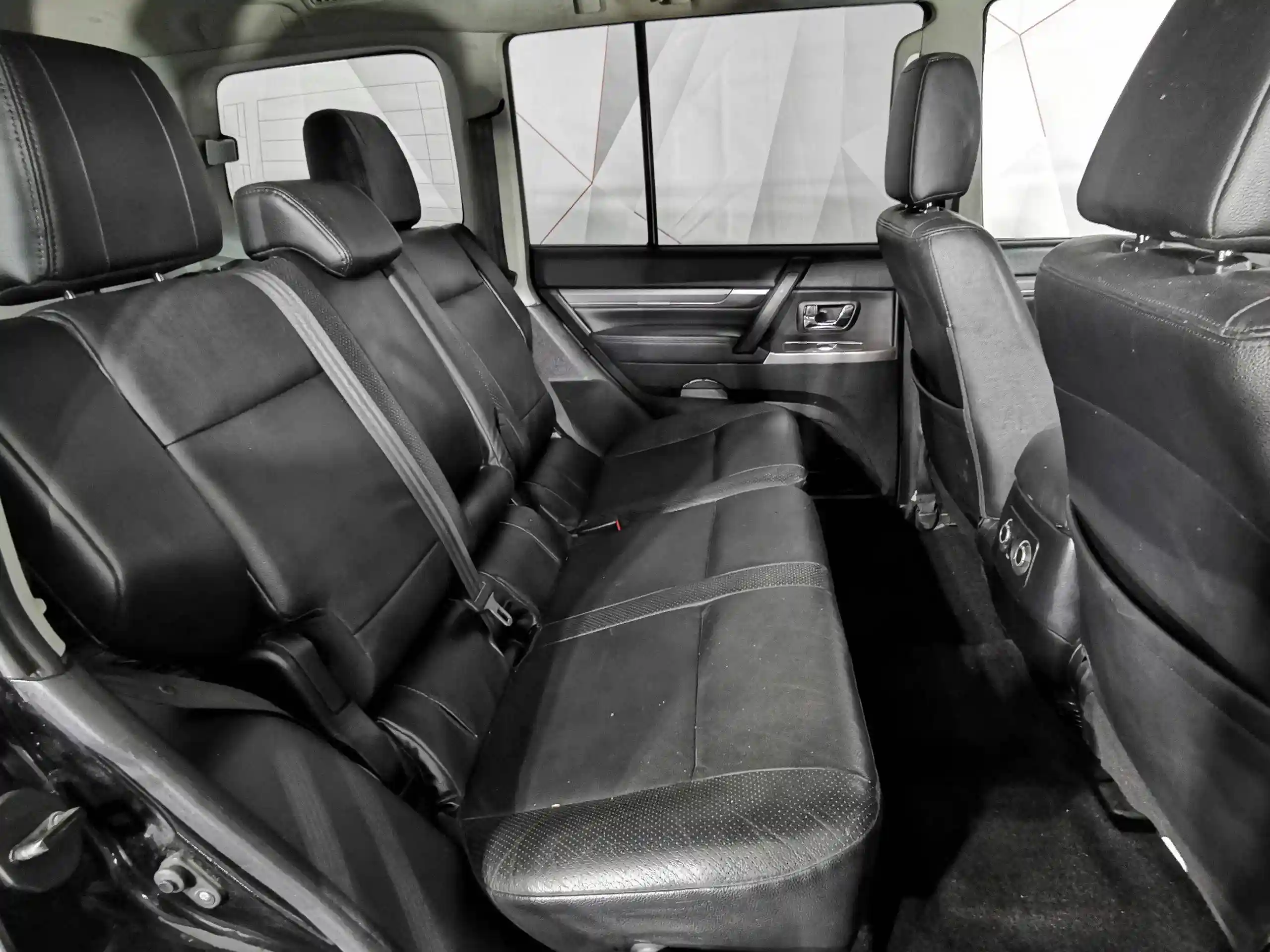 Mitsubishi Pajero 2012