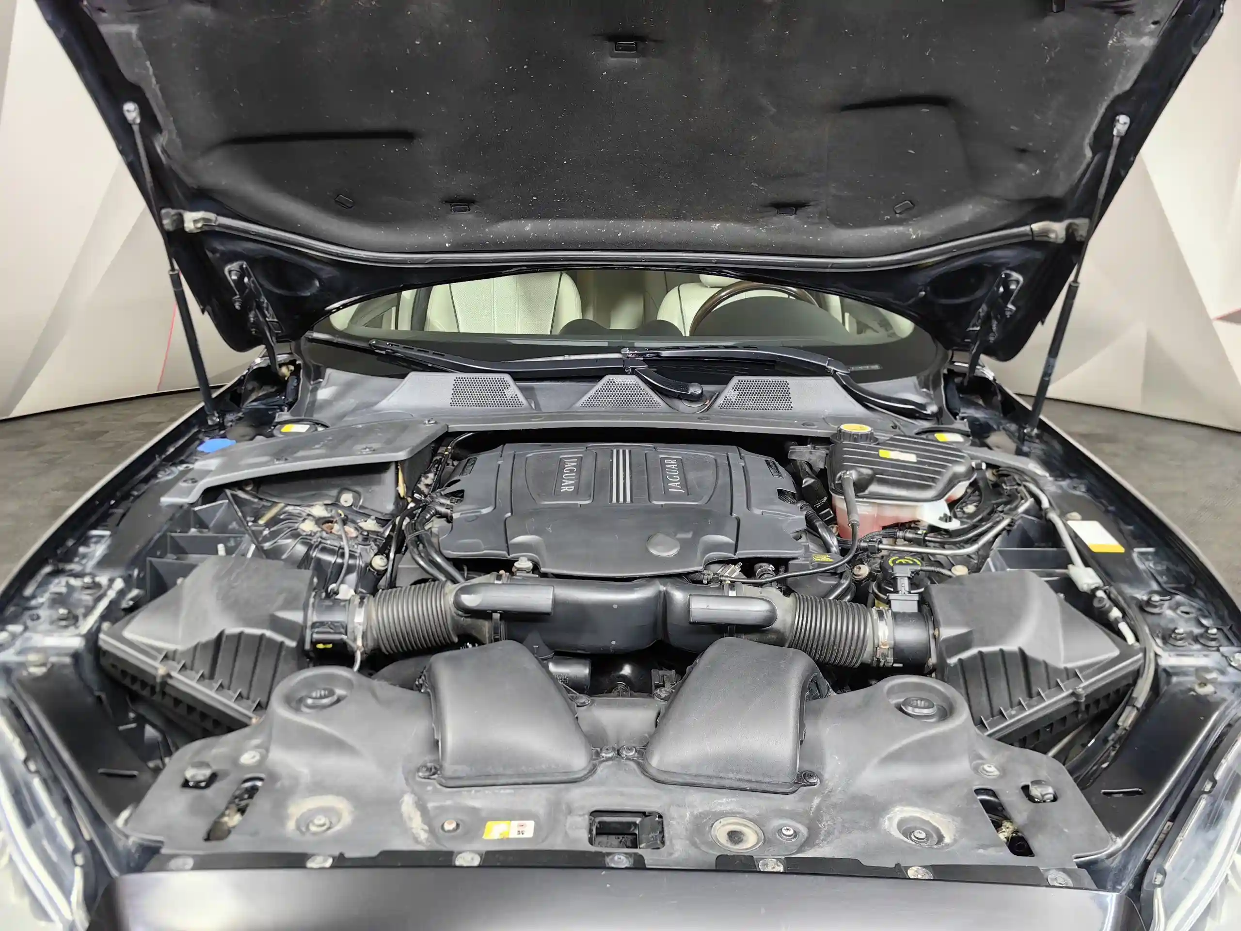 Jaguar XJ 2013