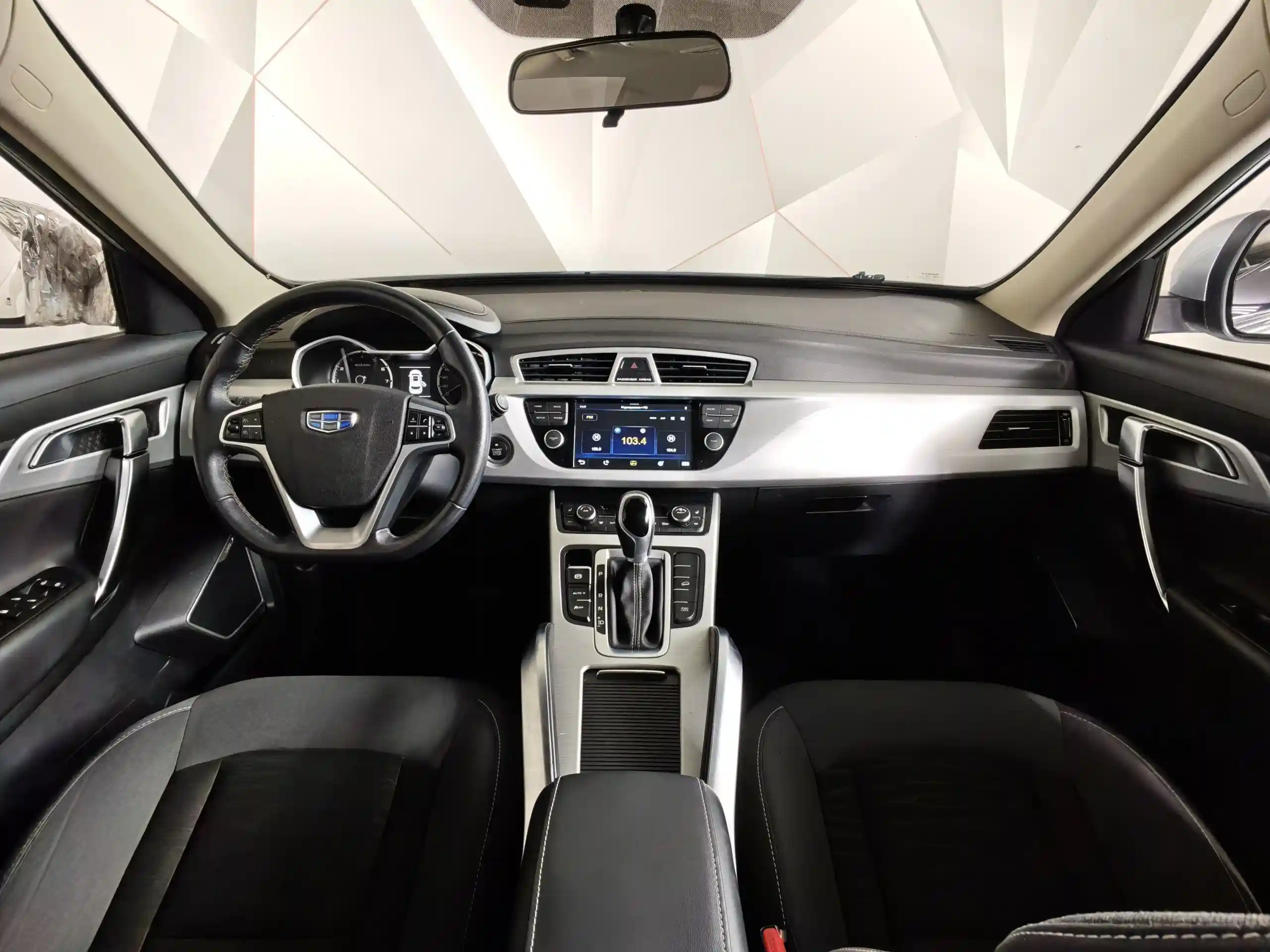 Geely Atlas 2018