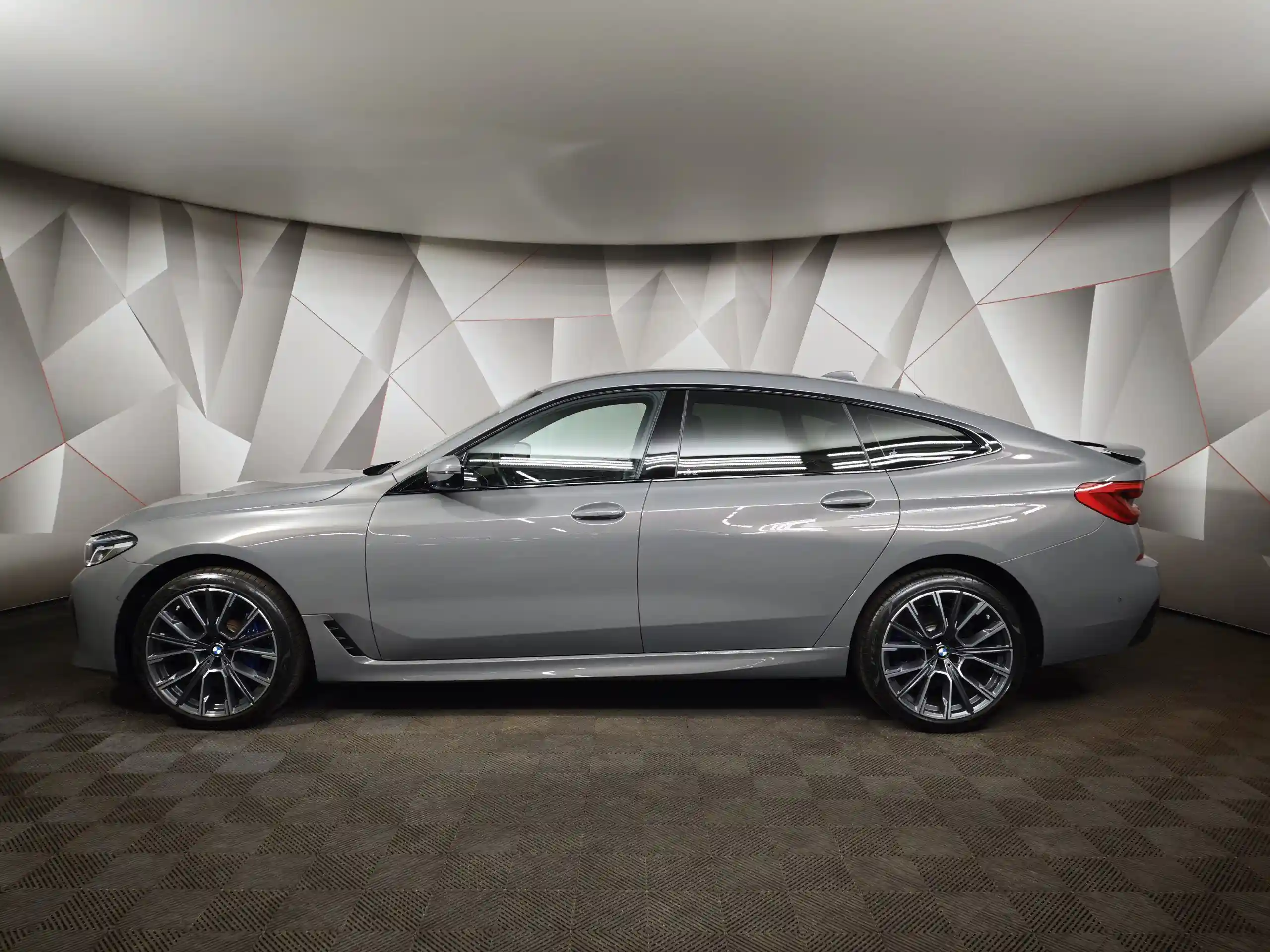 BMW 6 серия 2021