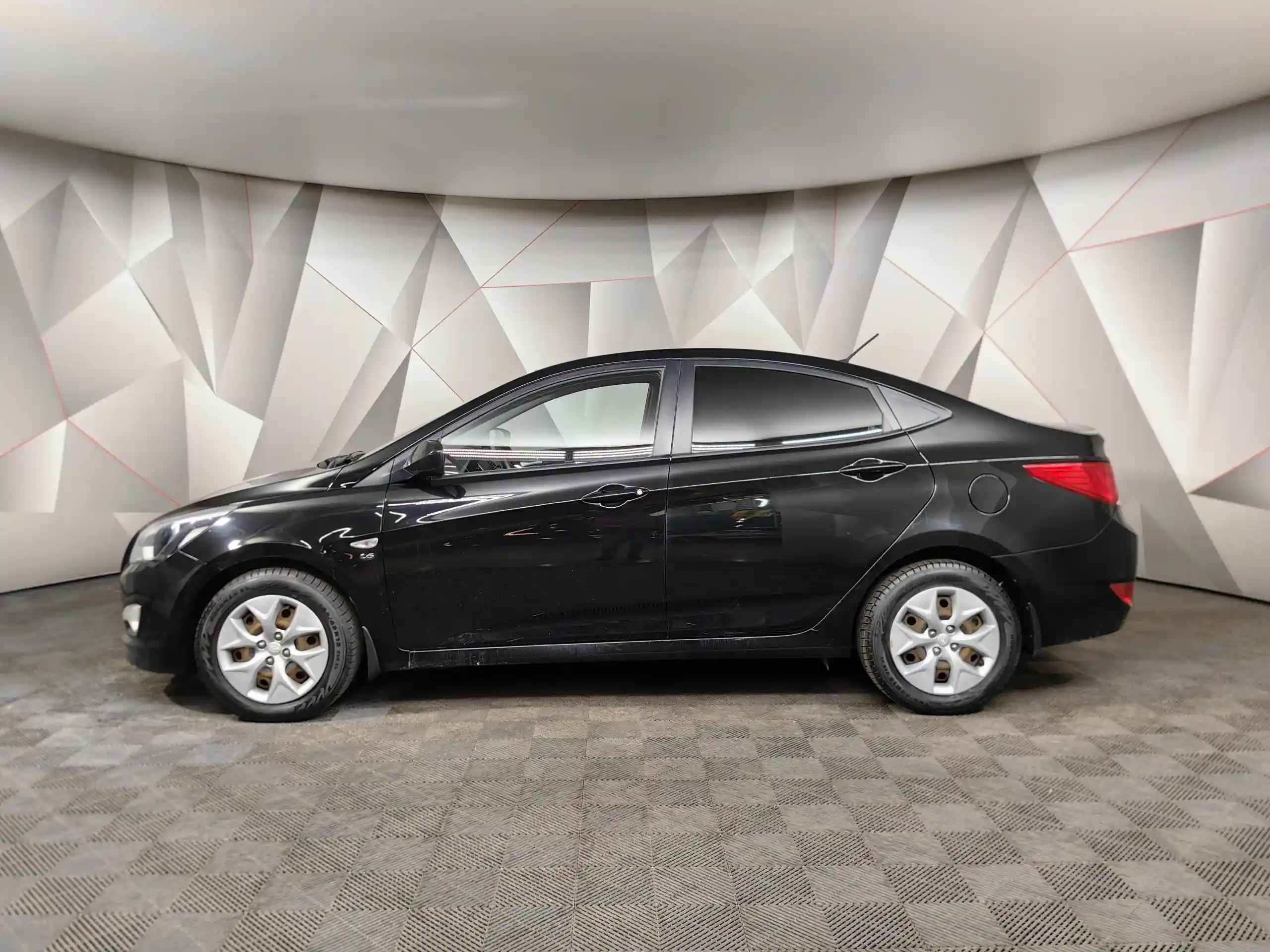 Hyundai Solaris 2014