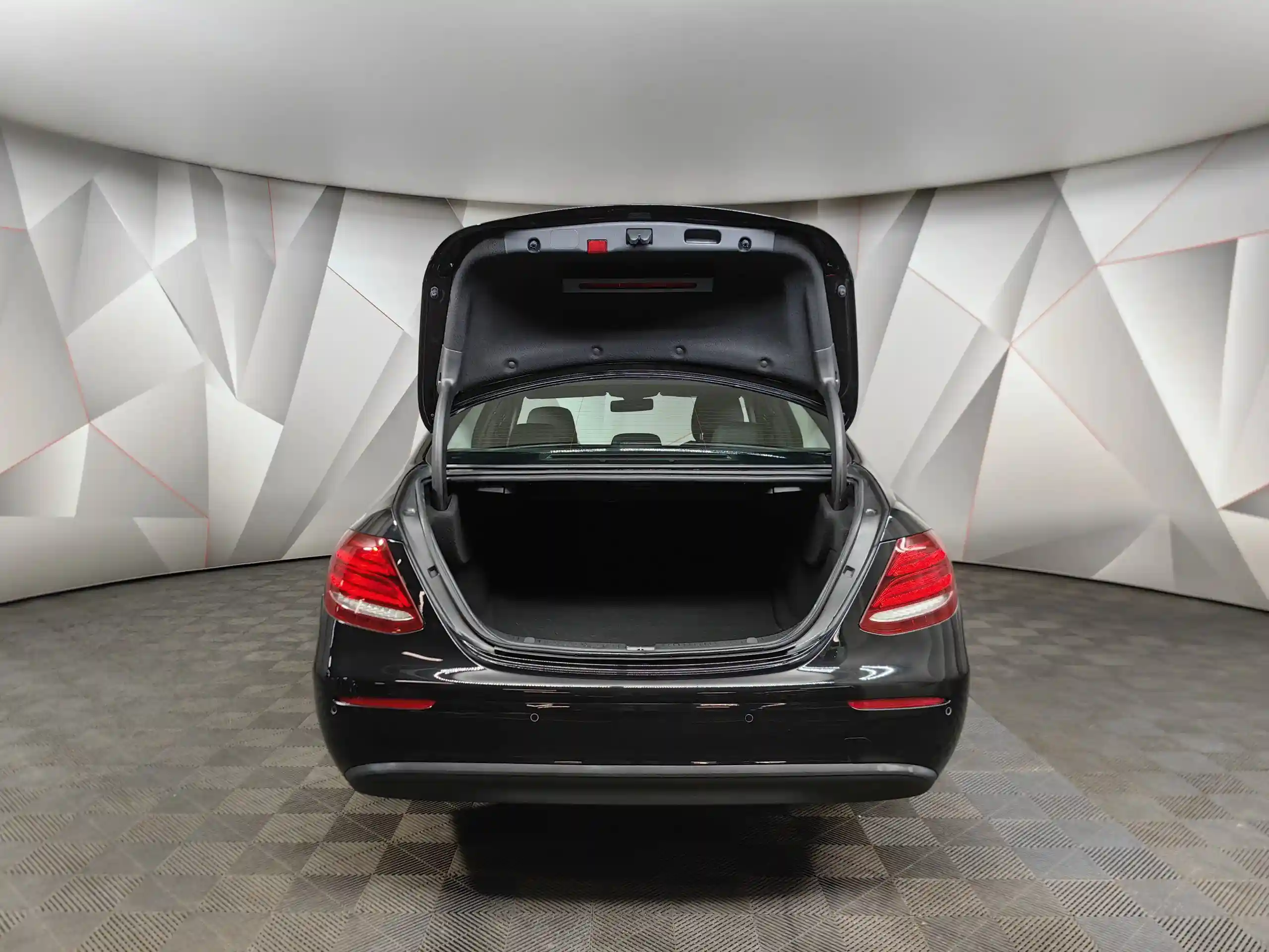 Mercedes-Benz E-Класс 2020