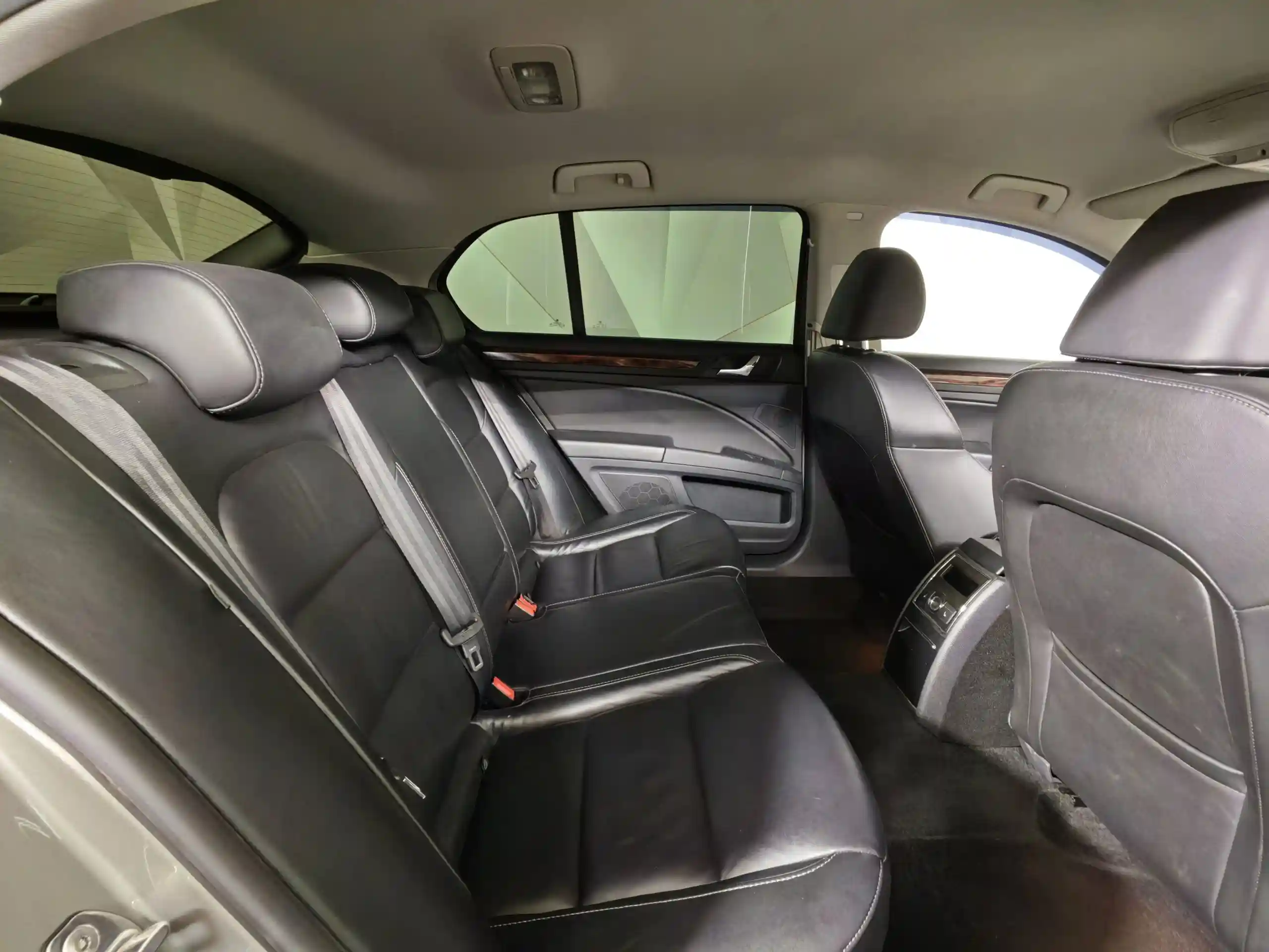 Skoda Superb 2012