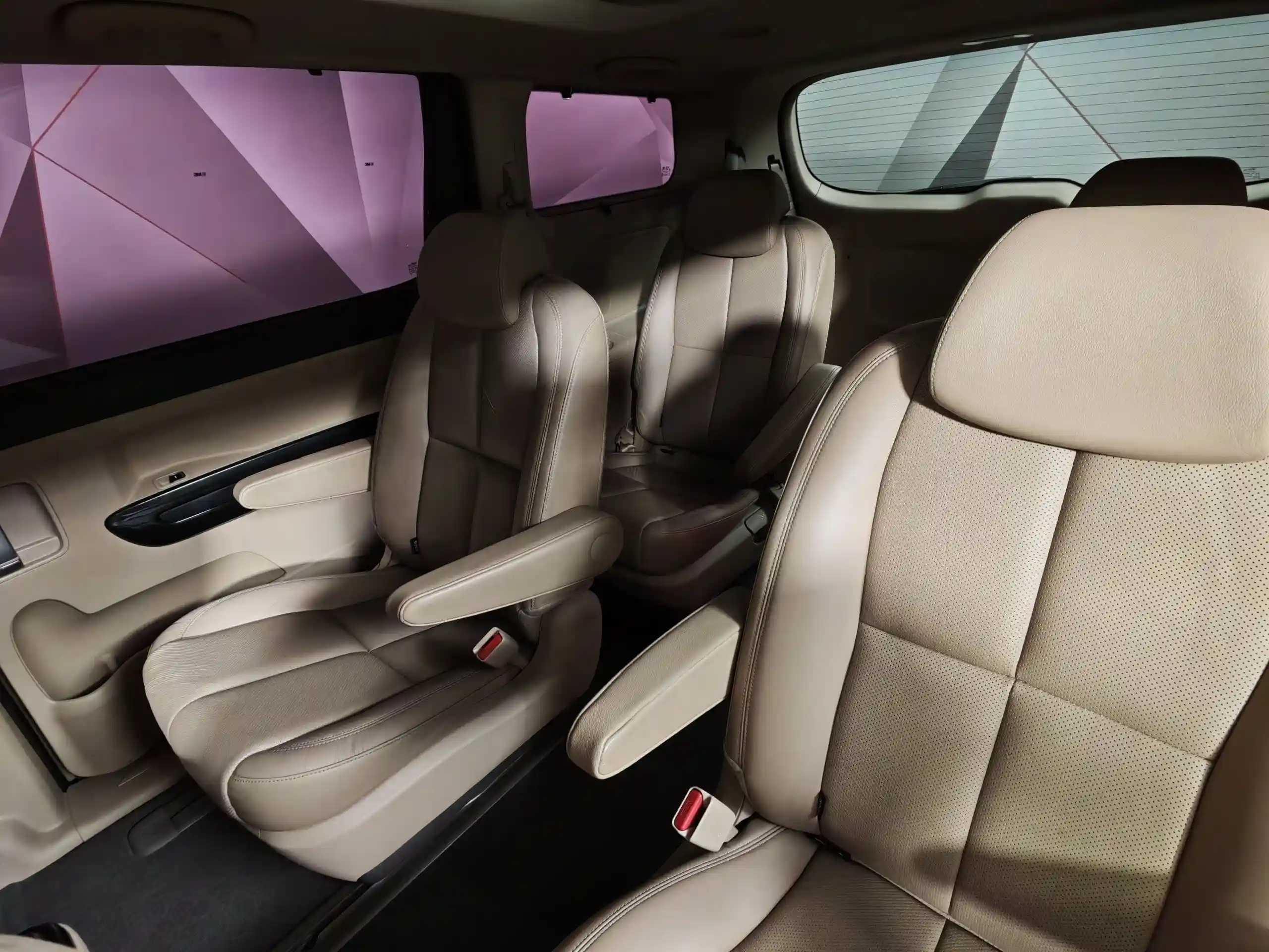 Kia Carnival 2016
