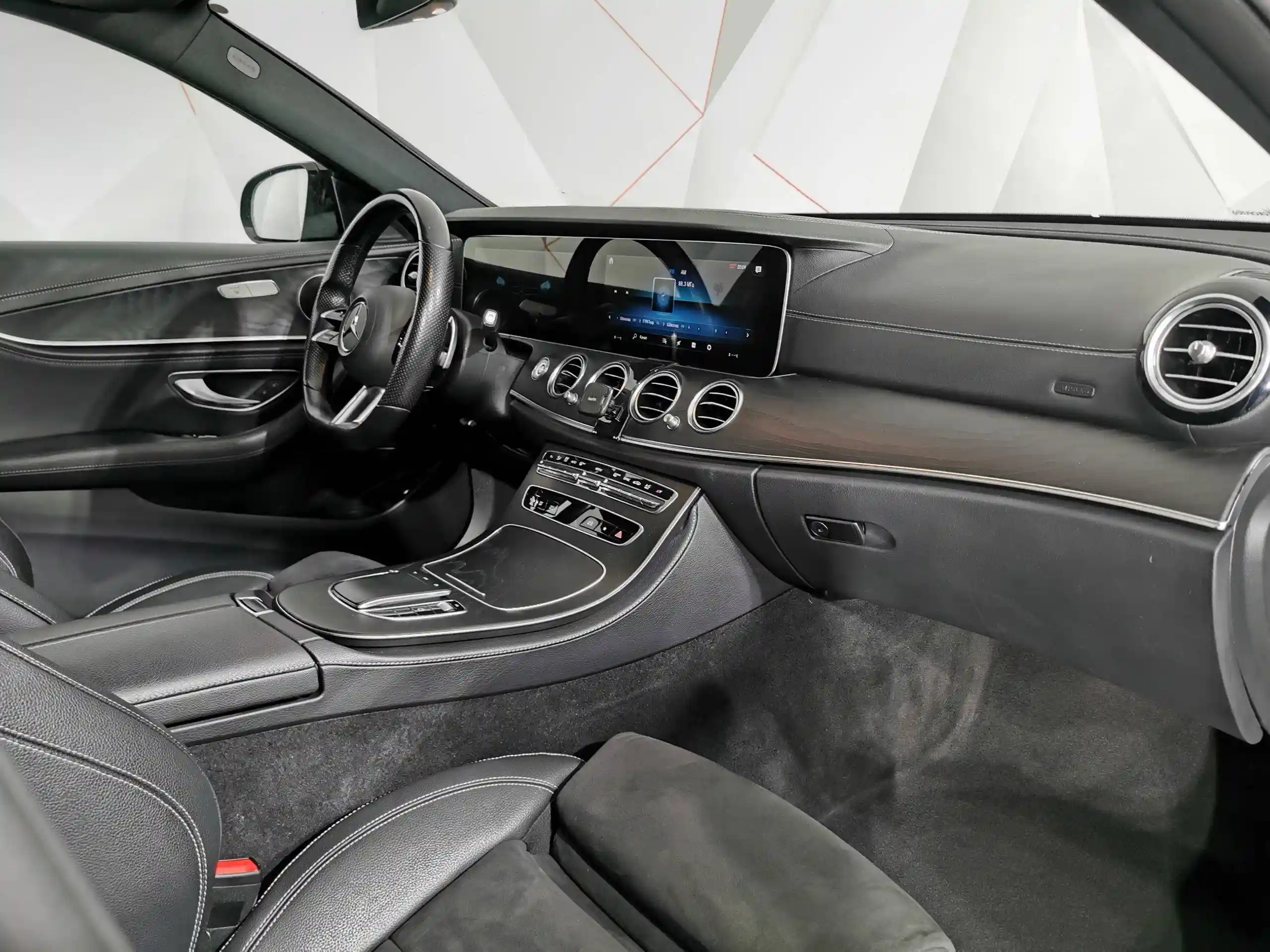 Mercedes-Benz E-Класс 2021