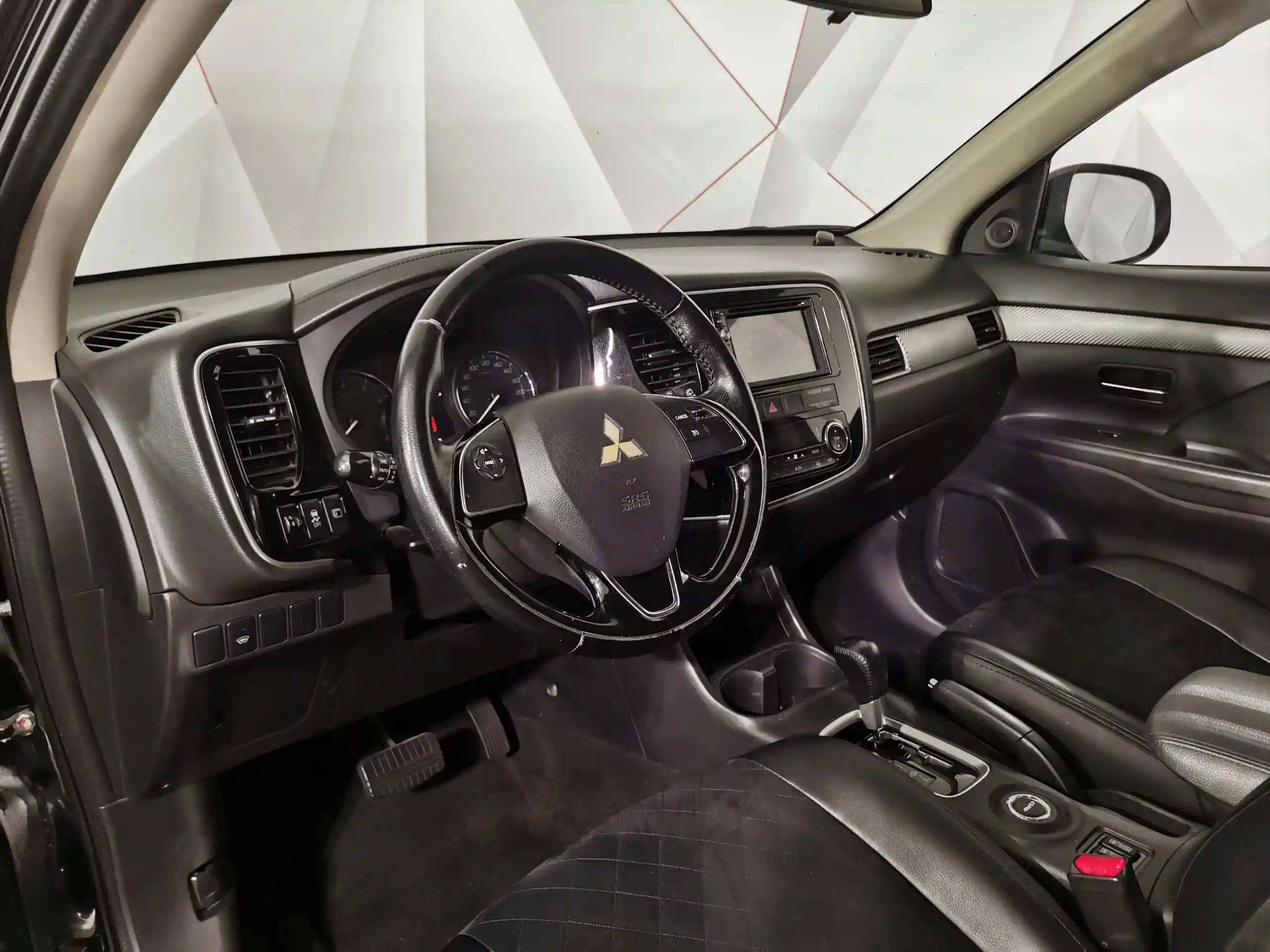 Mitsubishi Outlander 2016