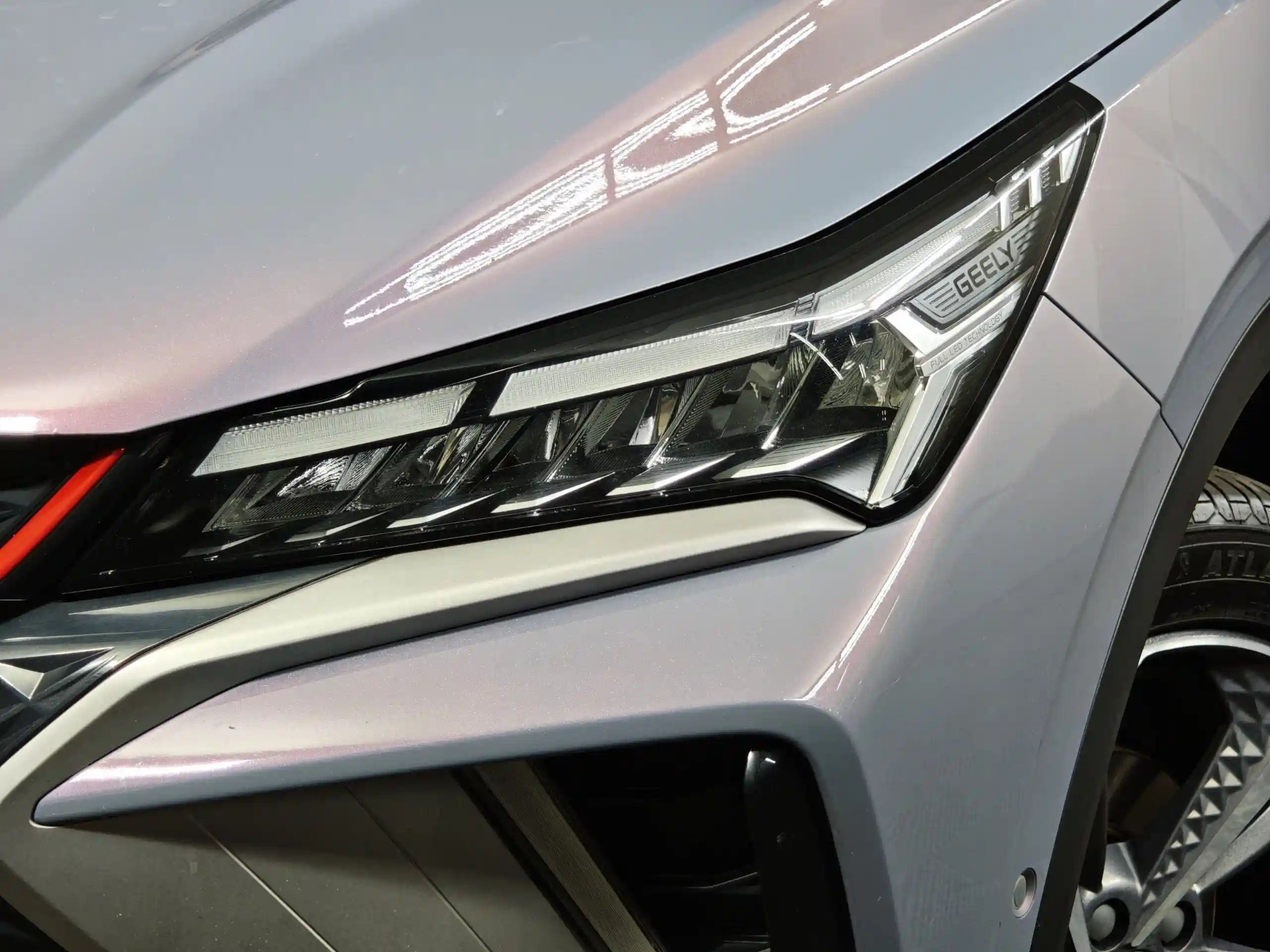 Geely Coolray 2023