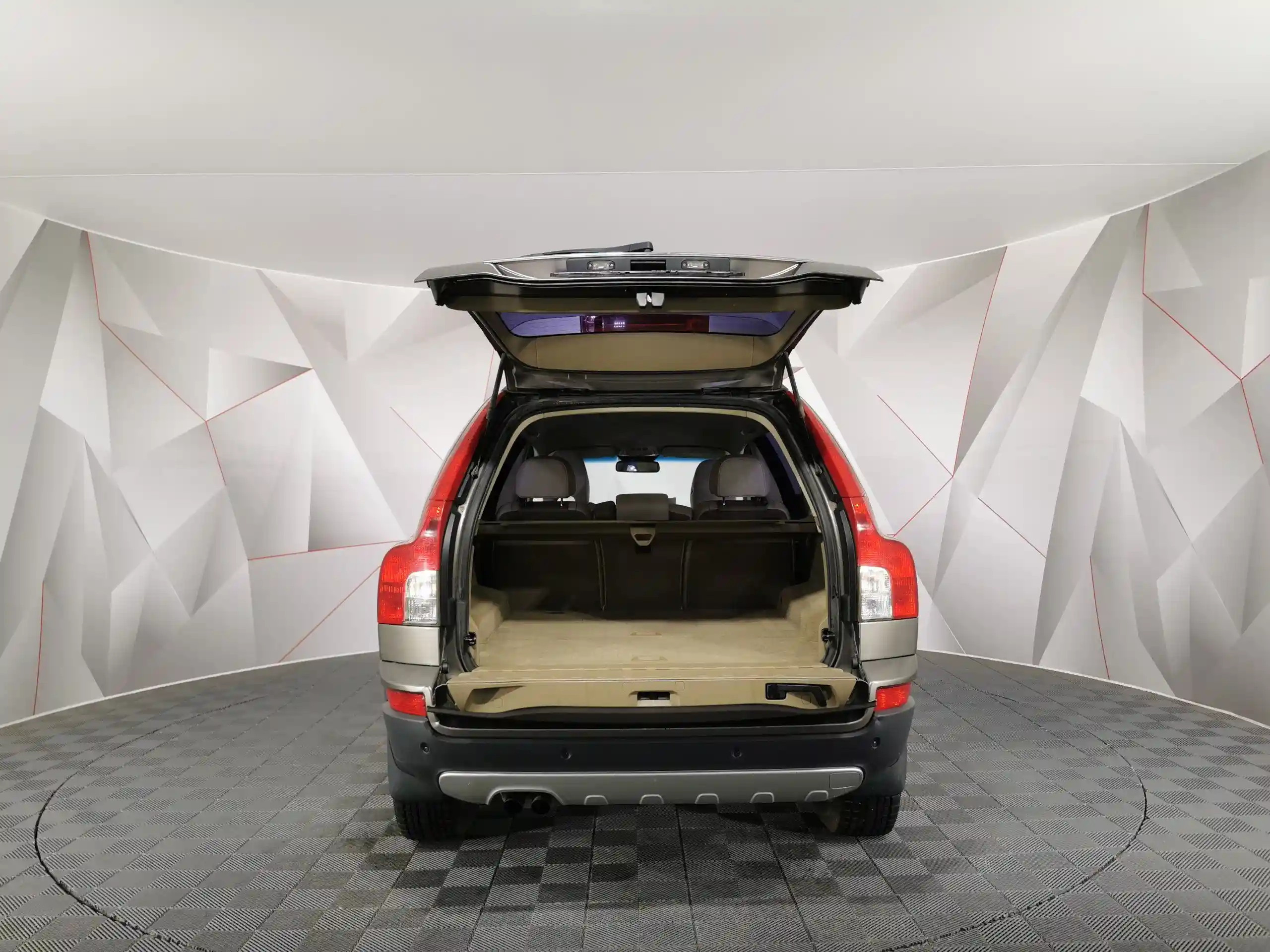 Volvo XC90 2011