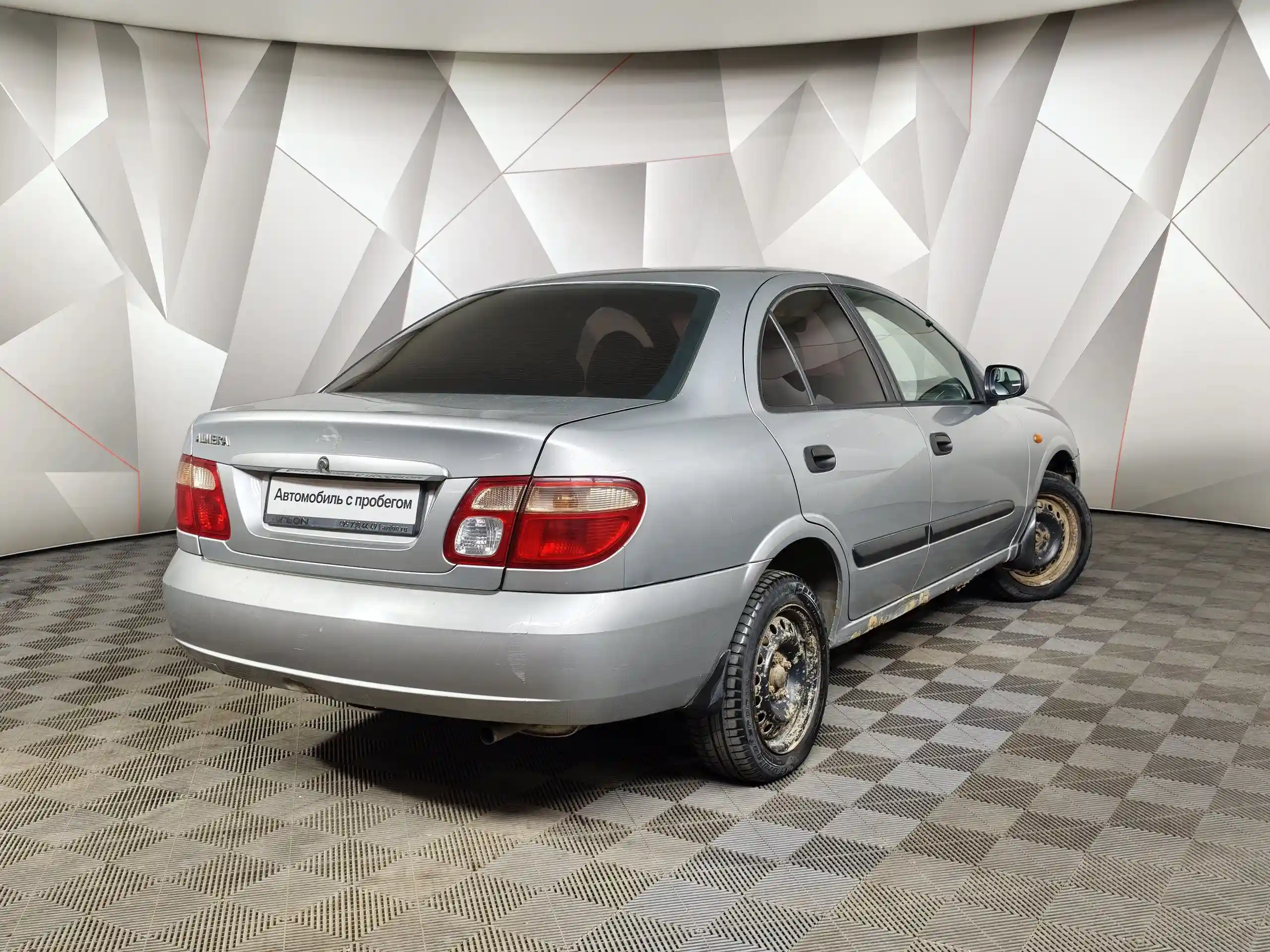 Nissan Almera 2004