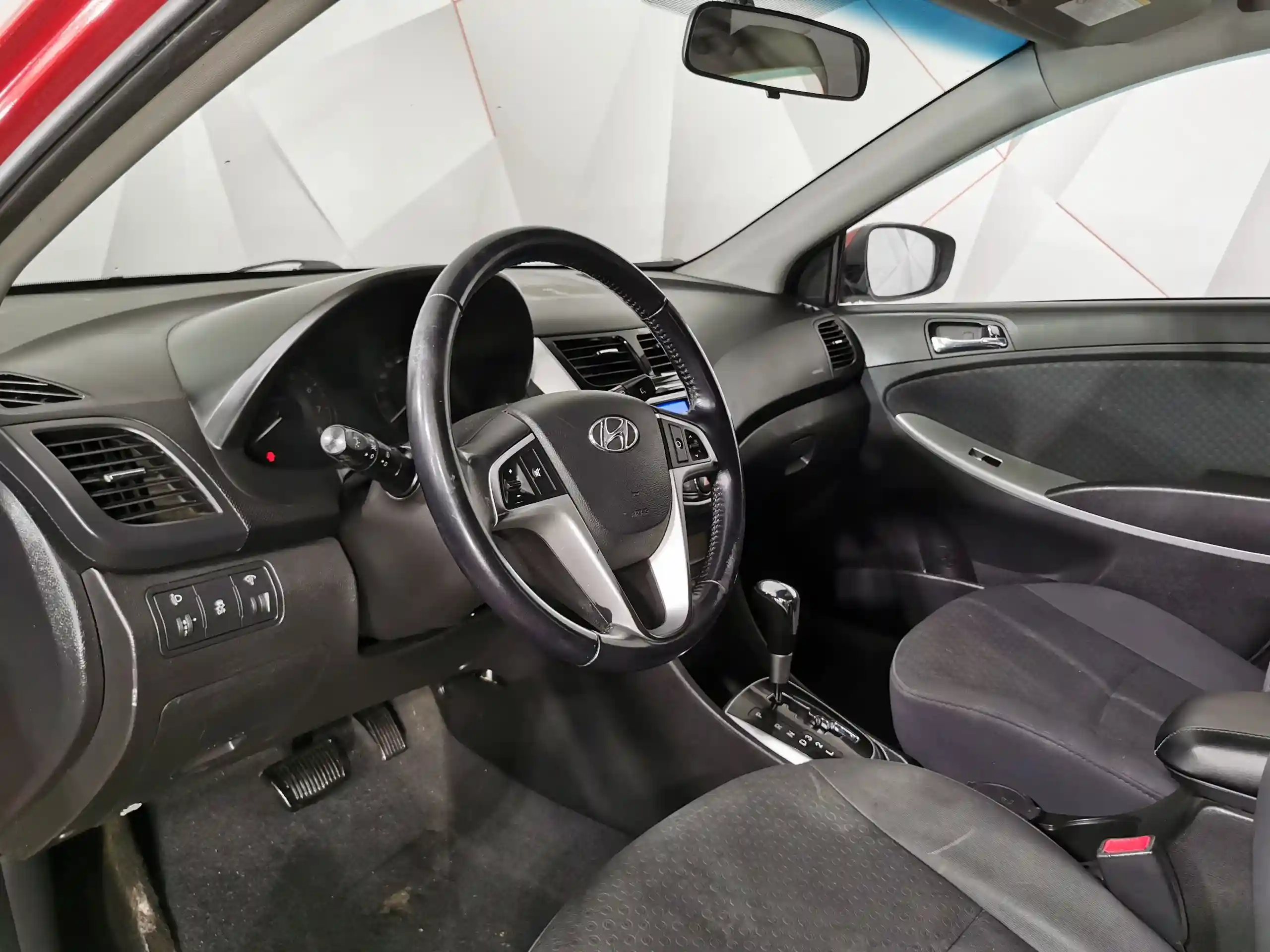 Hyundai Solaris 2012