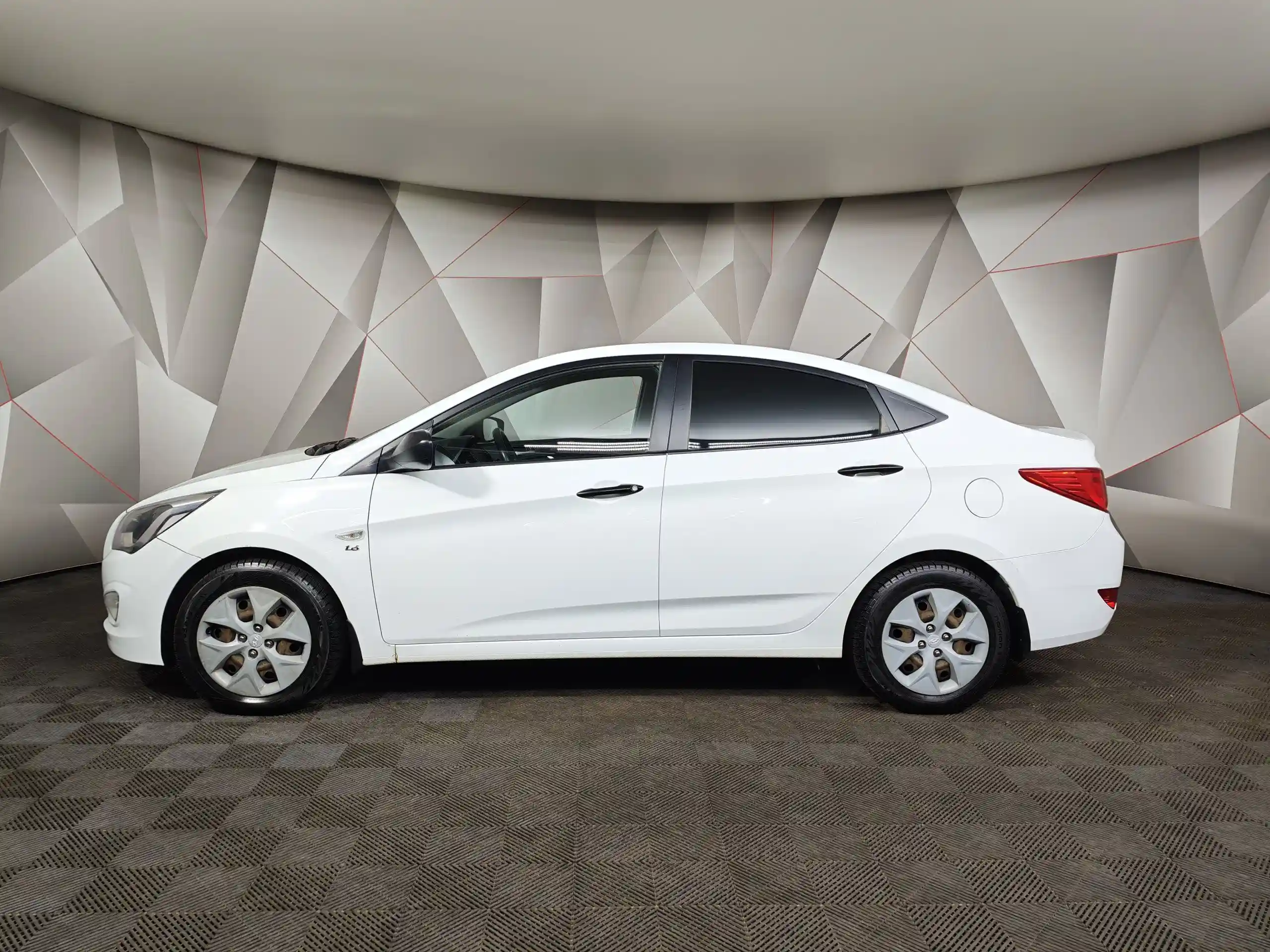 Hyundai Solaris 2015