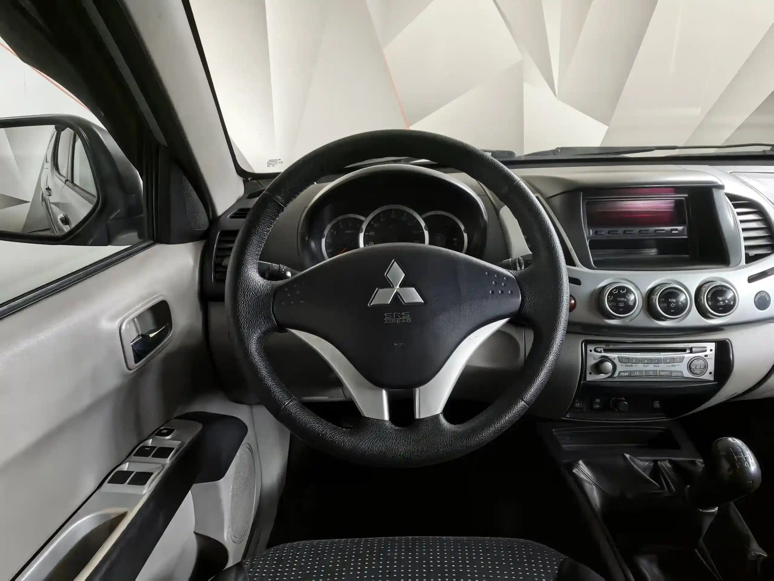 Mitsubishi L200 2010