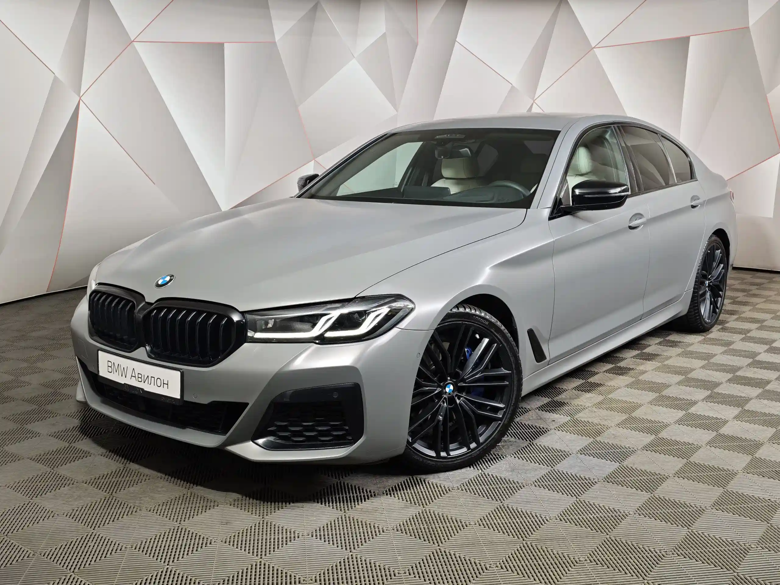 BMW 5 серия 2022