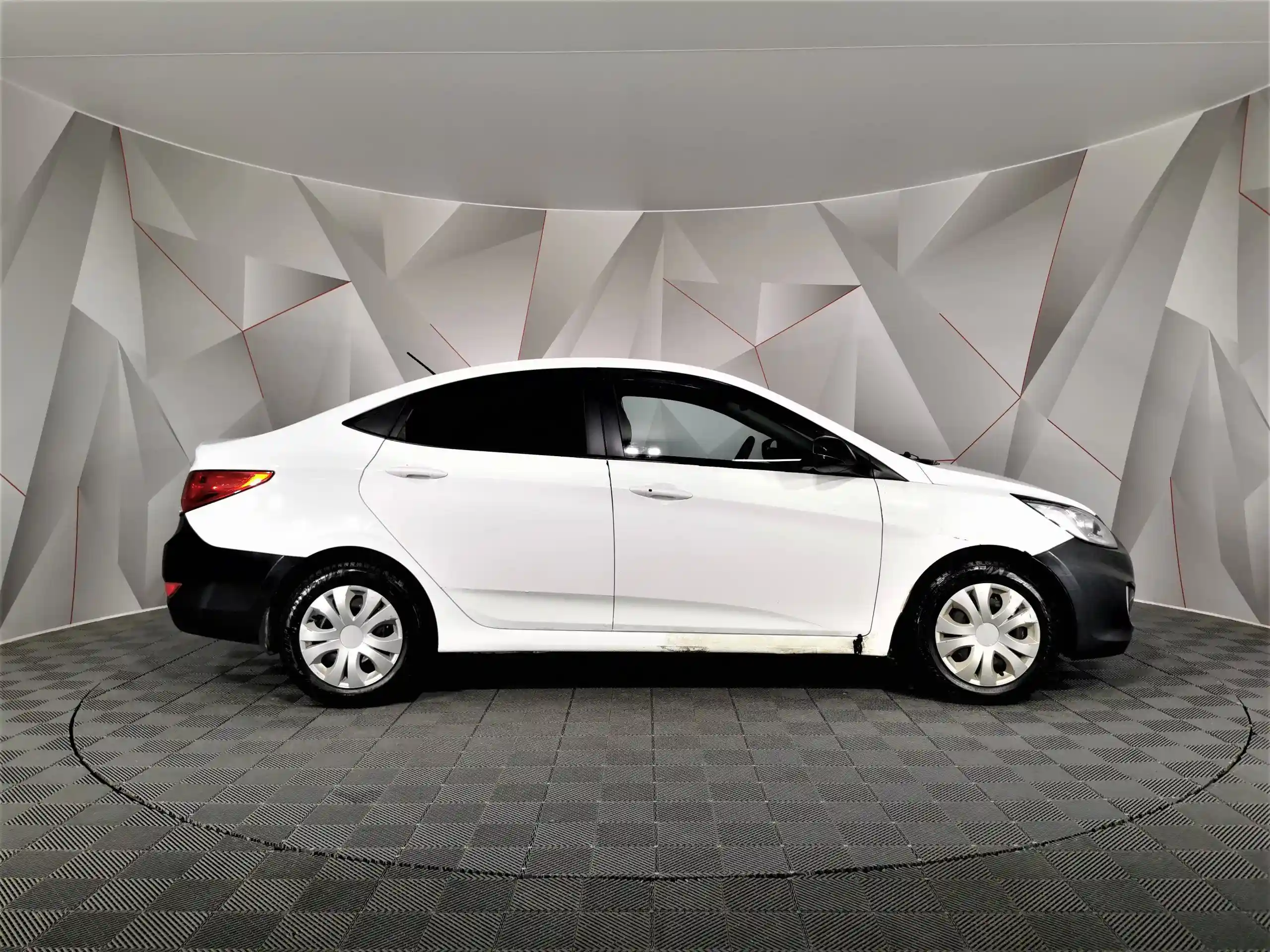 Hyundai Solaris 2013