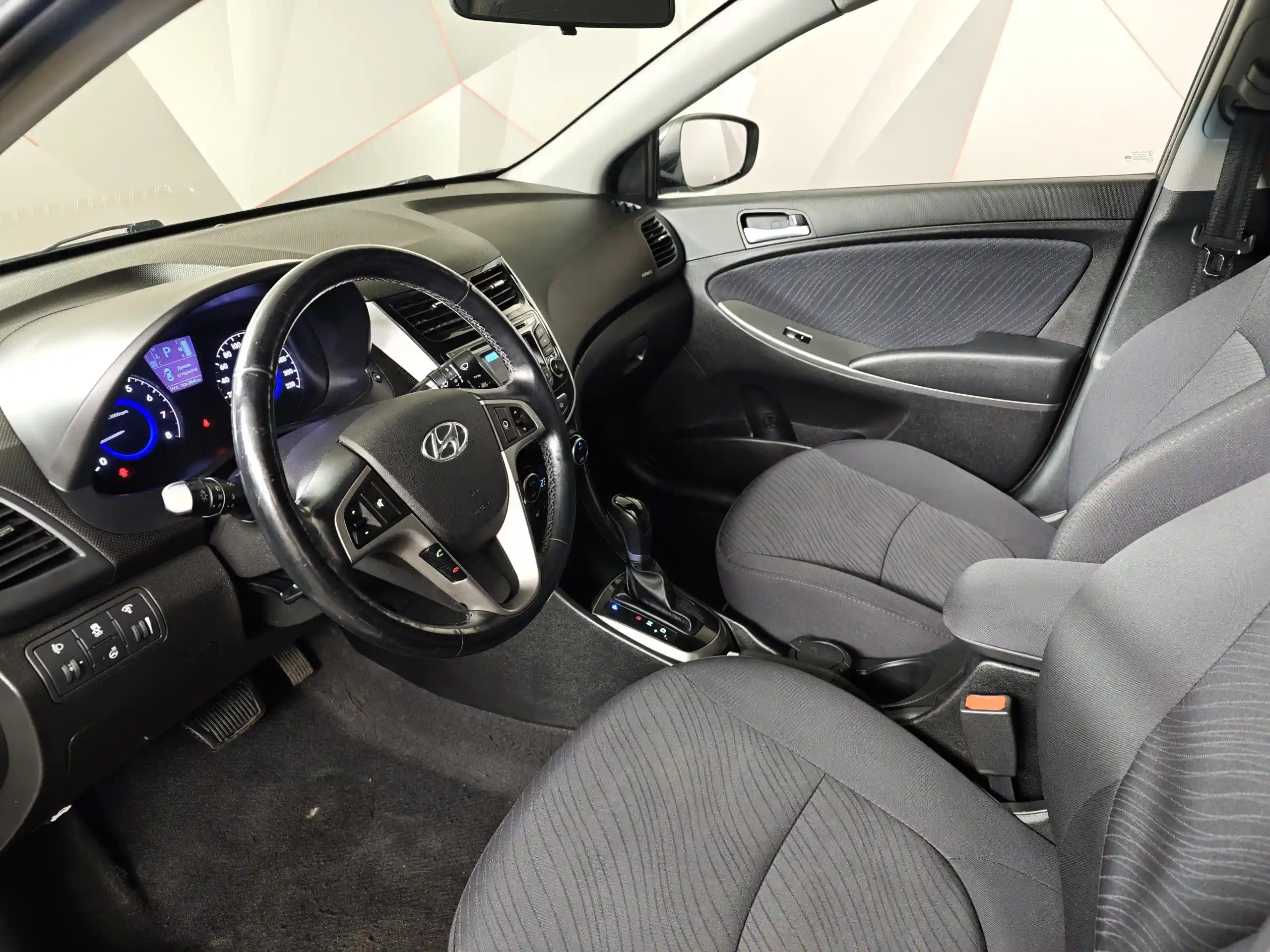 Hyundai Solaris 2016