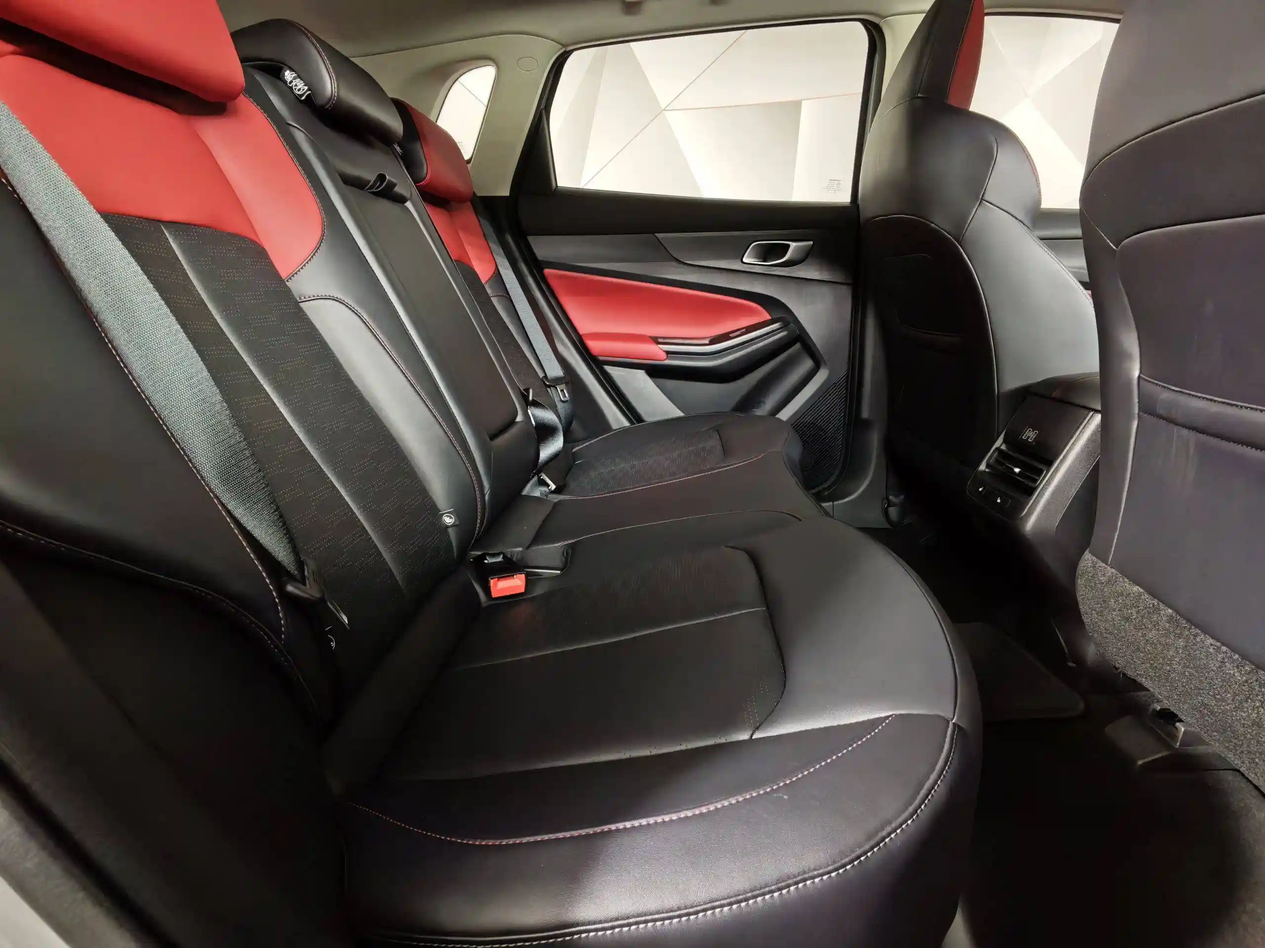 Changan UNI-S 2024
