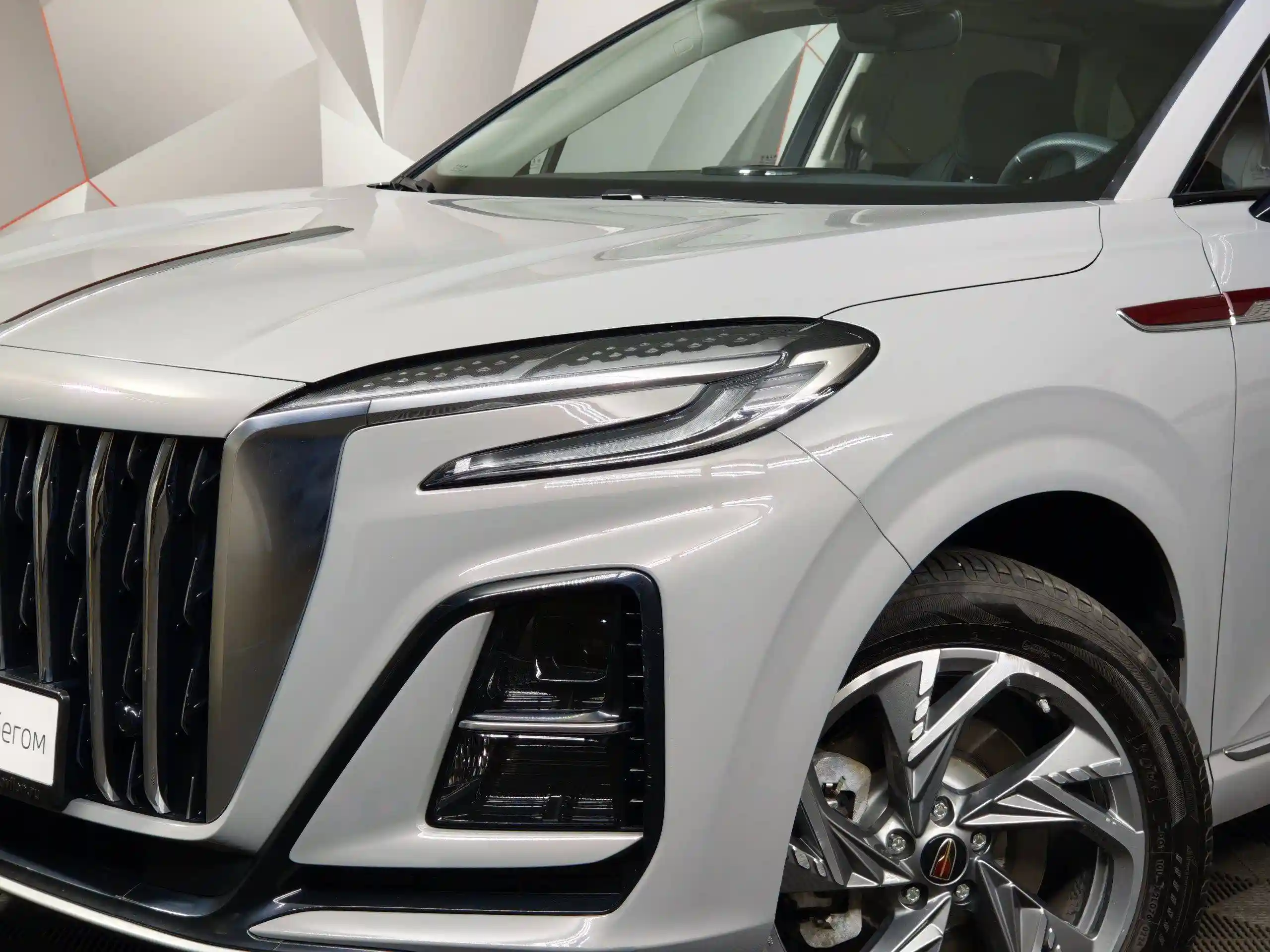 Hongqi HS3 2024