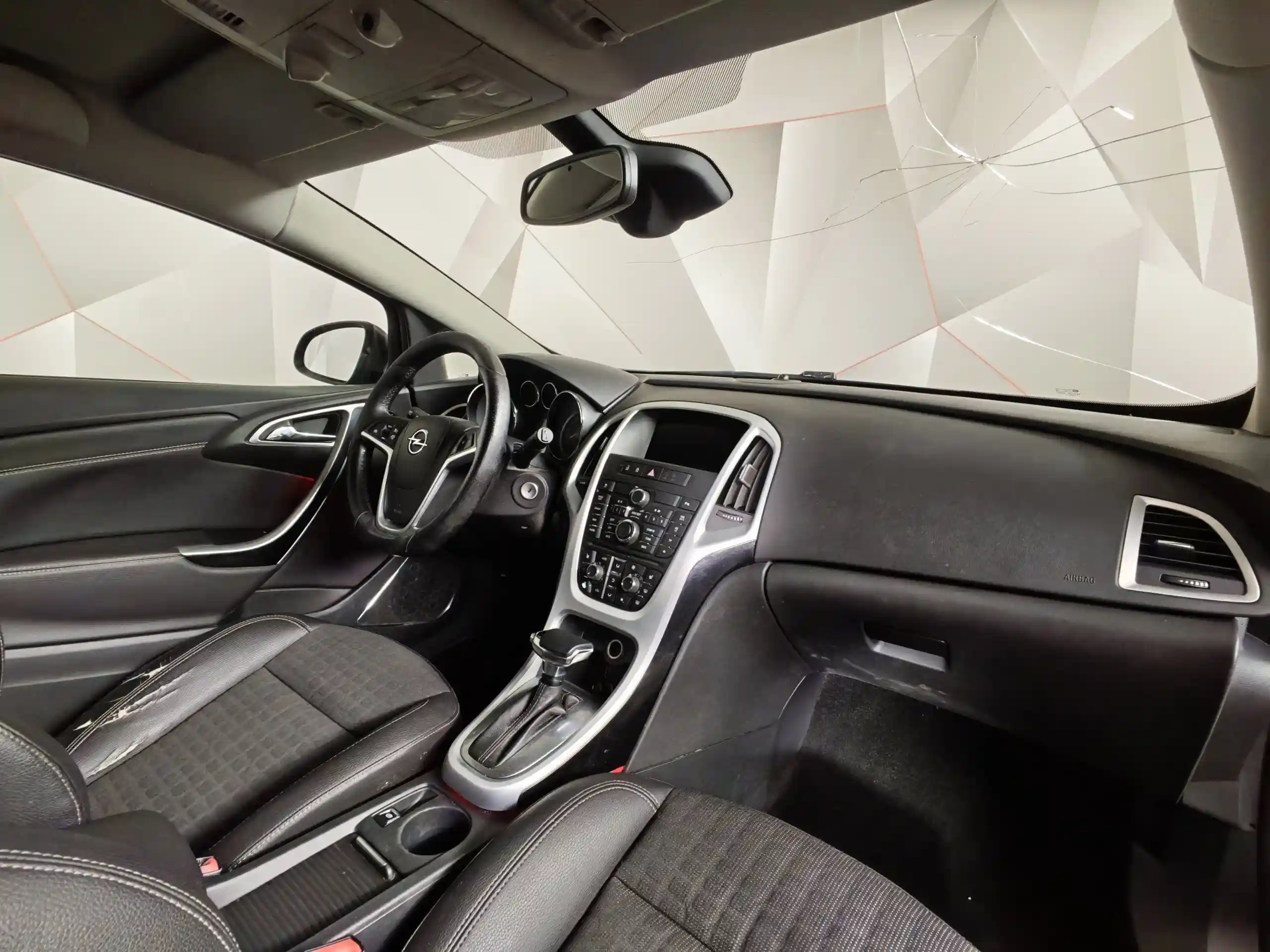 Opel Astra 2012